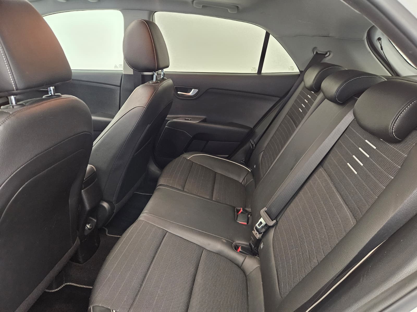 KIA Rio 1.0 T-GDi MHEV GT_Line iMT-image-10