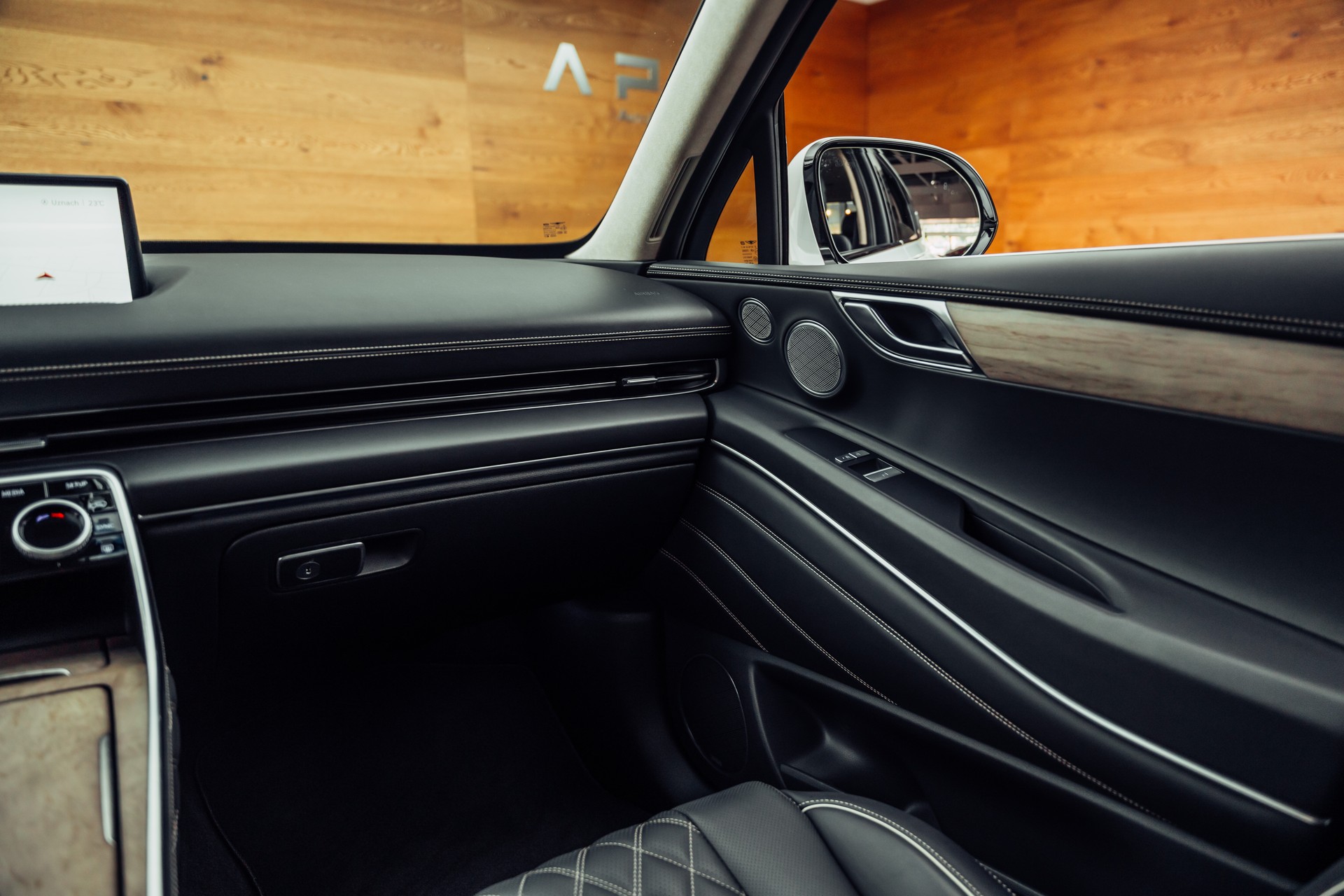 GENESIS GV80 2.5 TGDI Luxus AT8 AWD-image-11