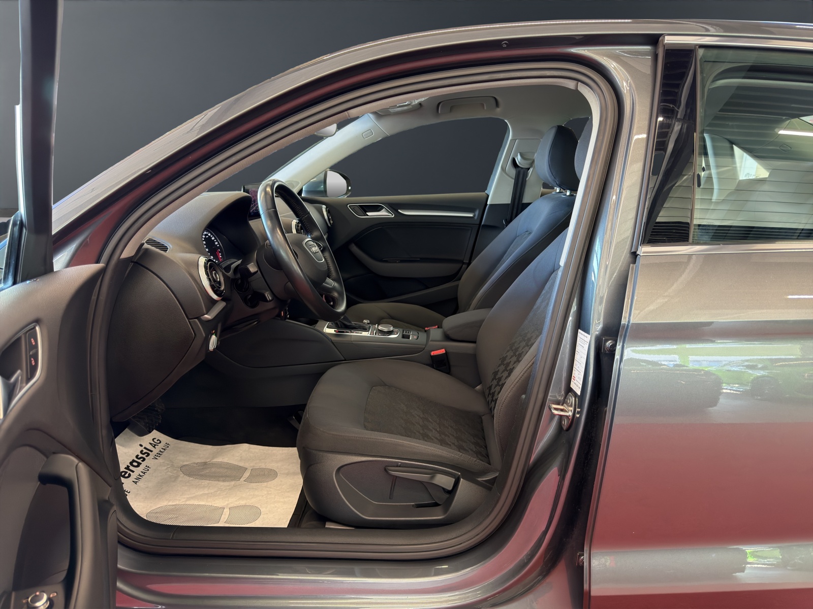 AUDI A3 Limousine 1.4 TFSI Attraction S-tronic-image-15