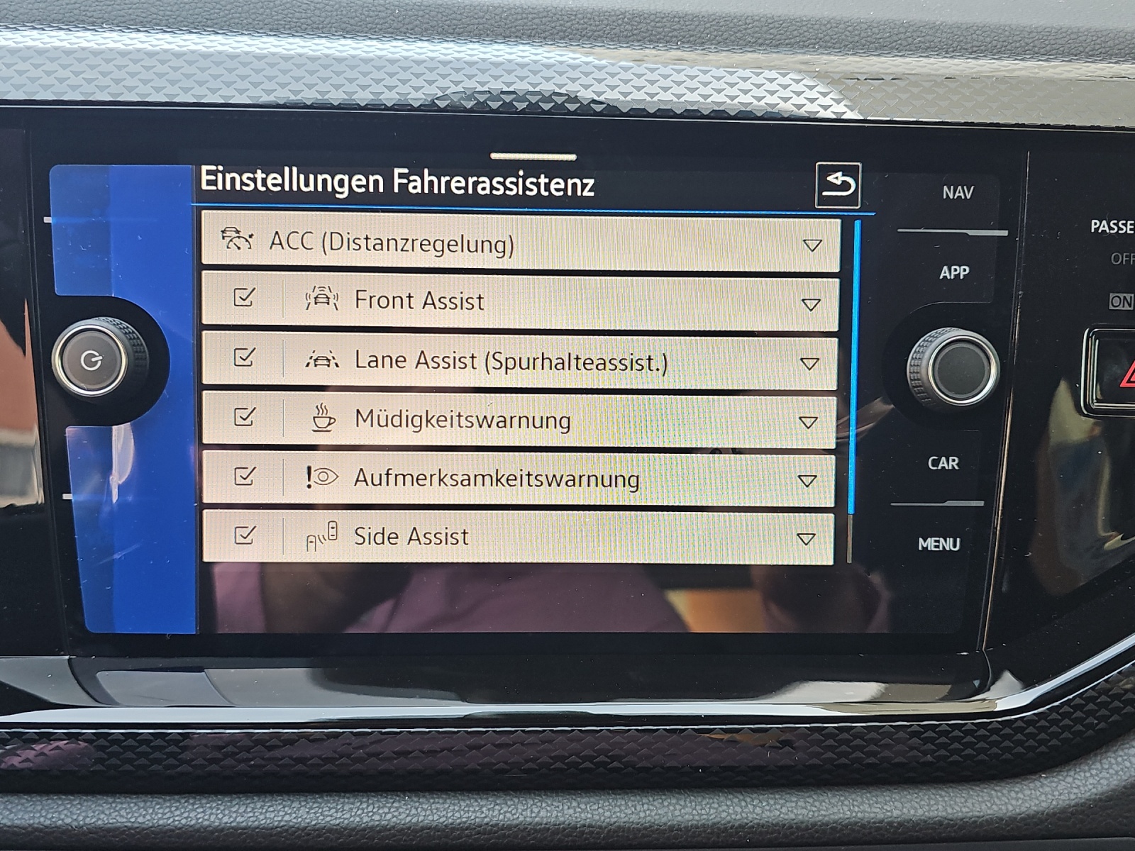 VW Polo 1.0 TSI Life-image-15