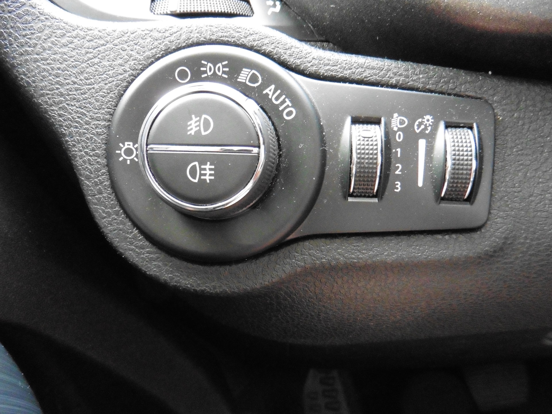 FIAT 500X 1.4T Cross 4x4 Automatic-image-22