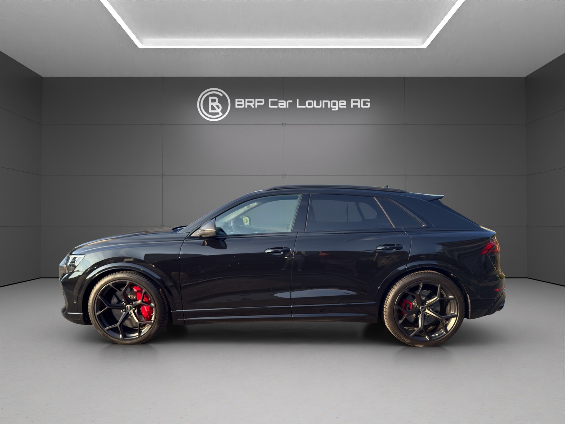 AUDI RSQ8 performance quattro-image-1