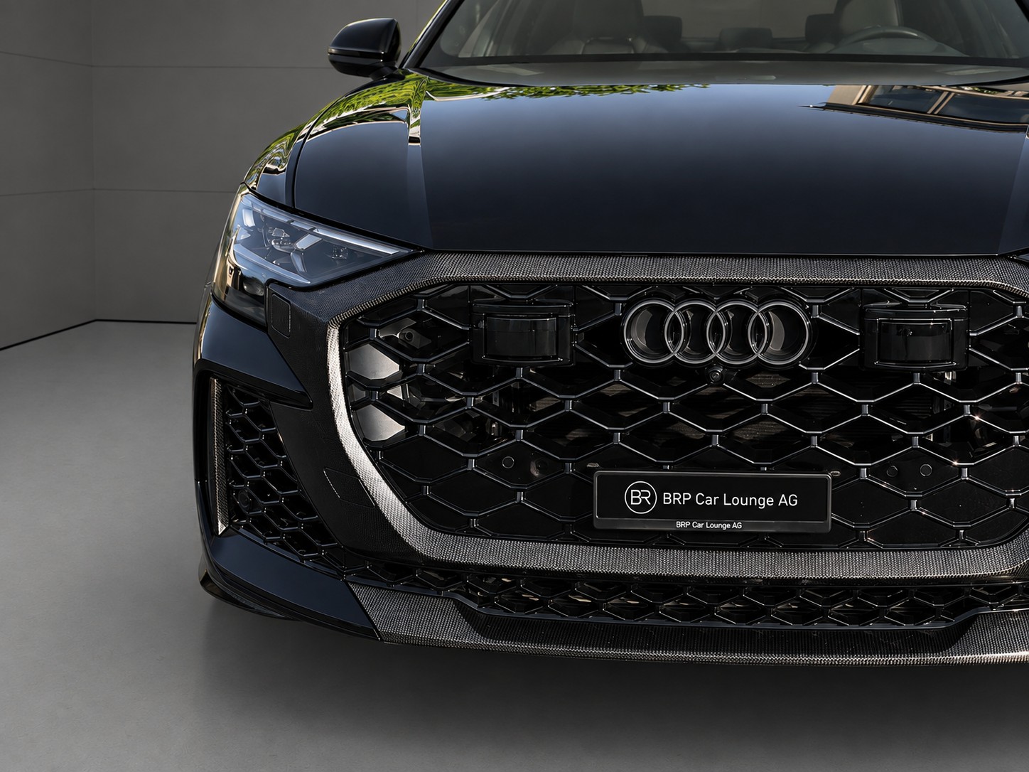 AUDI RSQ8 performance quattro