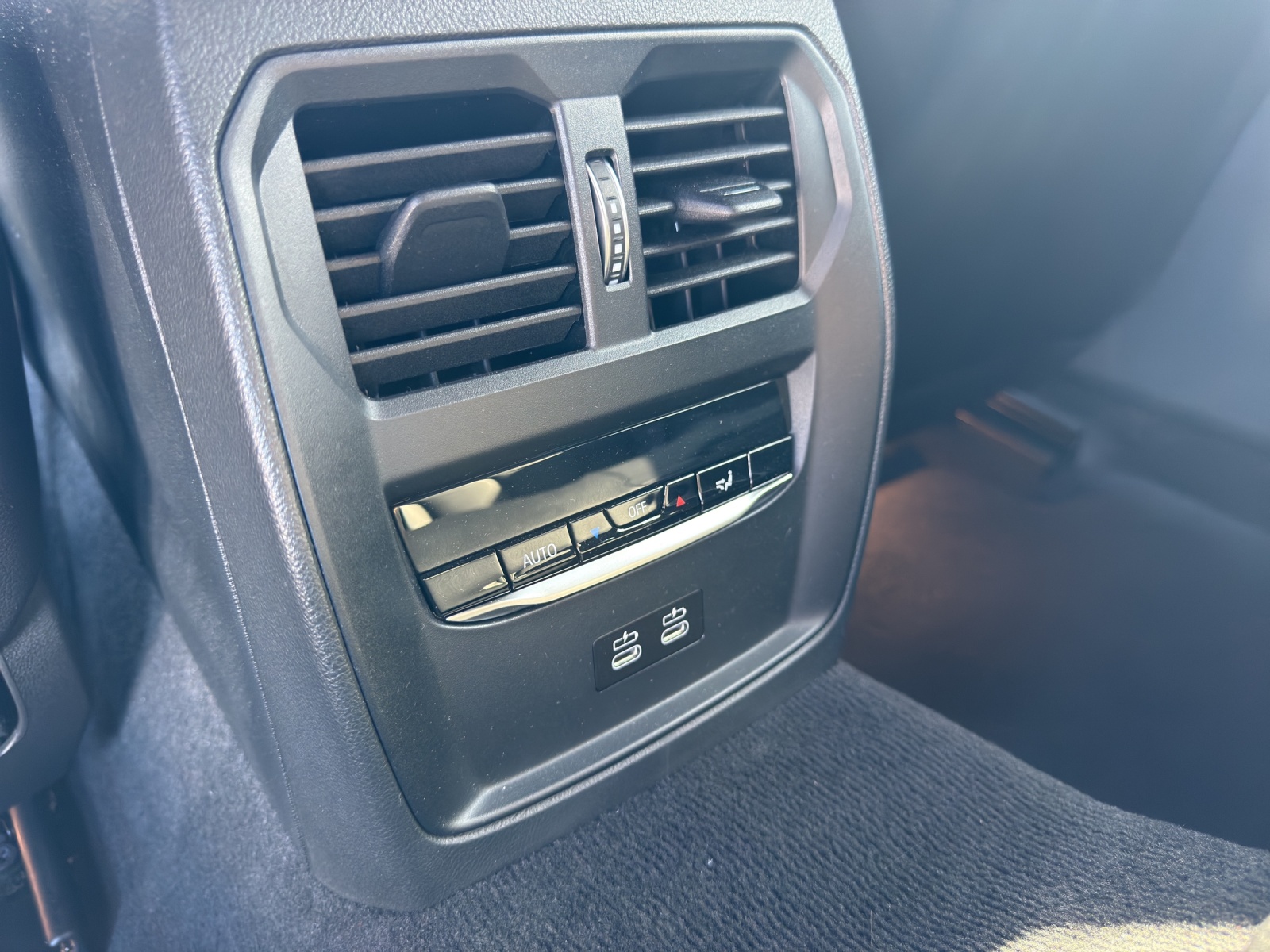 BMW M340d xDrive Touring-image-18