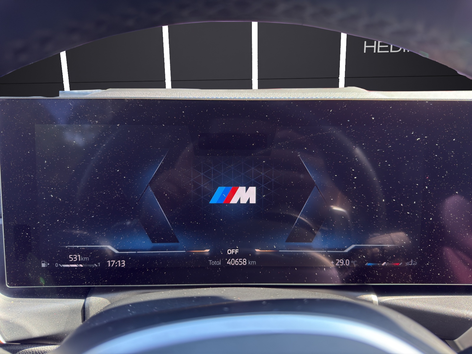BMW M340d xDrive Touring-image-15