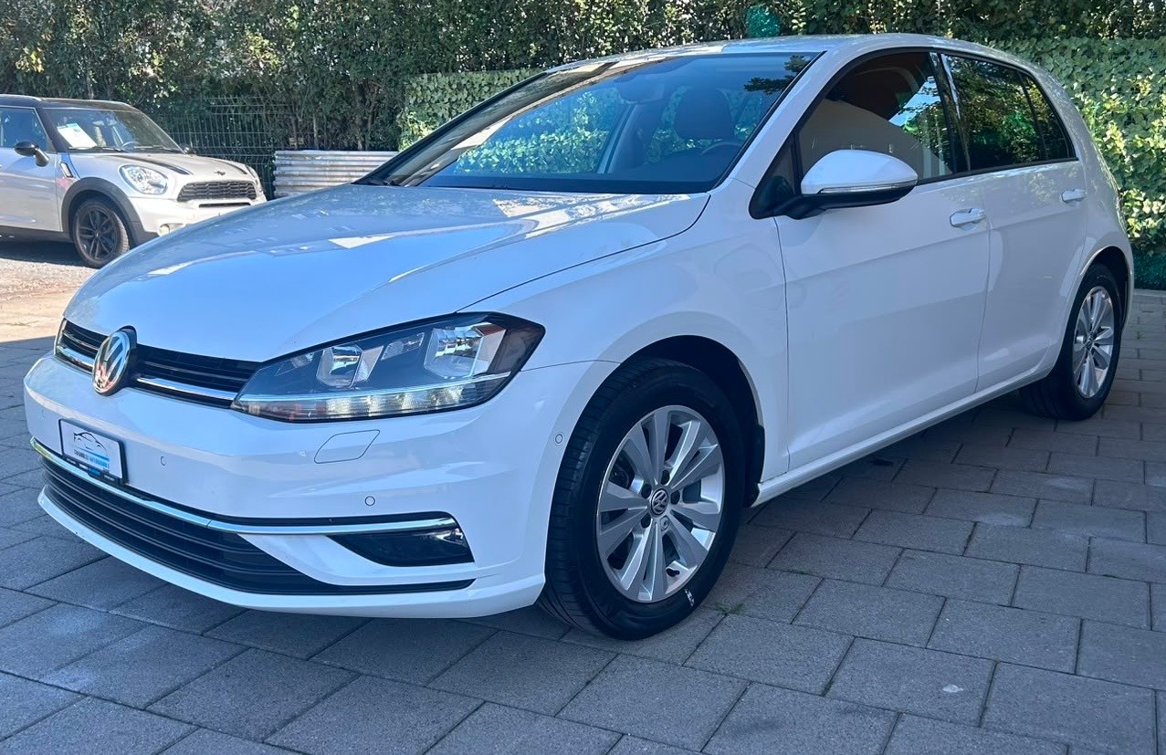 VW Golf 2.0 TDI Highline 4Motion-image-2