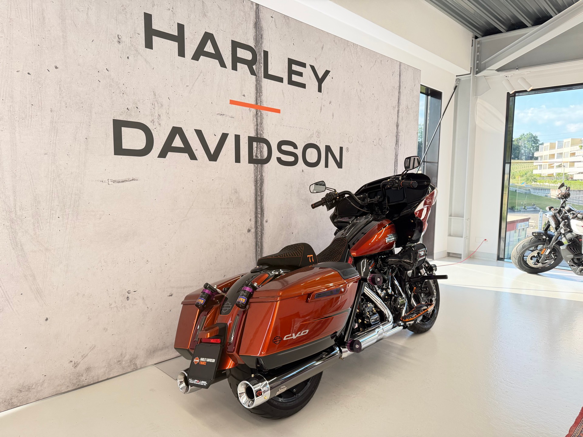 HARLEY-DAVIDSON FLTRXSTSE Road Glide 121 CVO-showroom-element-2