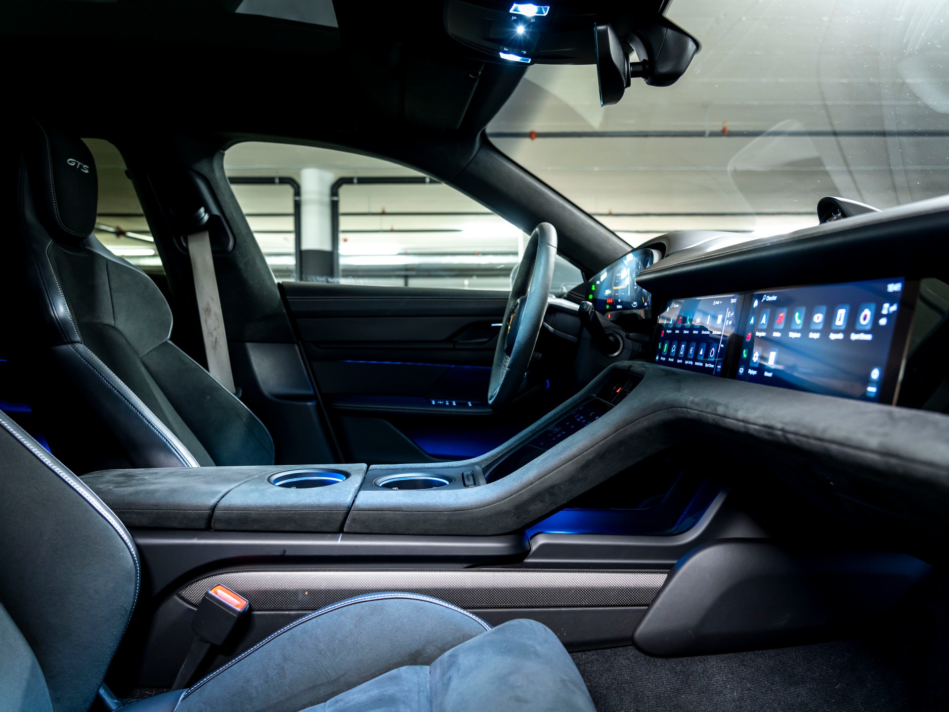 PORSCHE Taycan GTS Sport Turismo Performance Plus 93,4kWh-image-24
