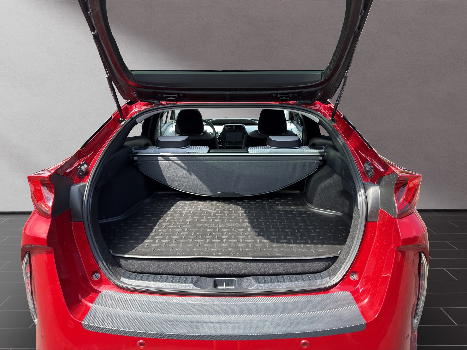 TOYOTA Prius 1.8 VVTi HSD Plug-In Premium-image-10
