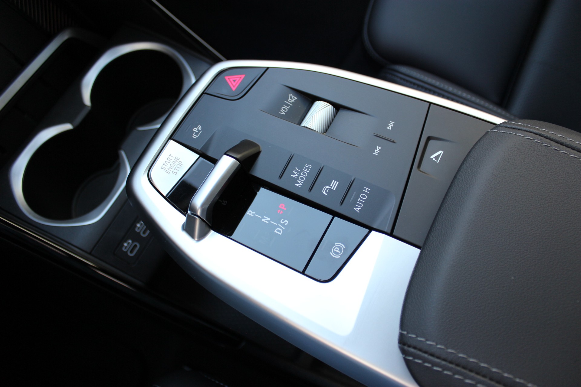 BMW X1 xDrive 23i 48V M Sport Pro-image-12
