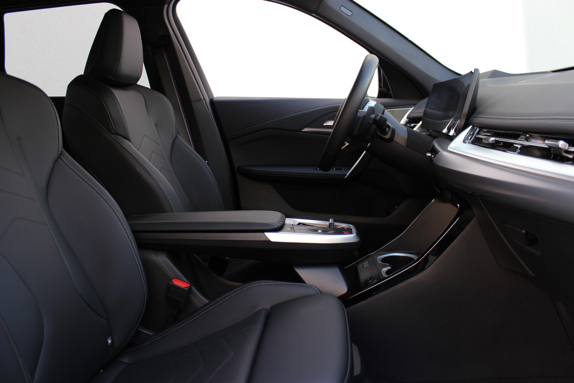 BMW X1 xDrive 23i 48V M Sport Pro-image-3