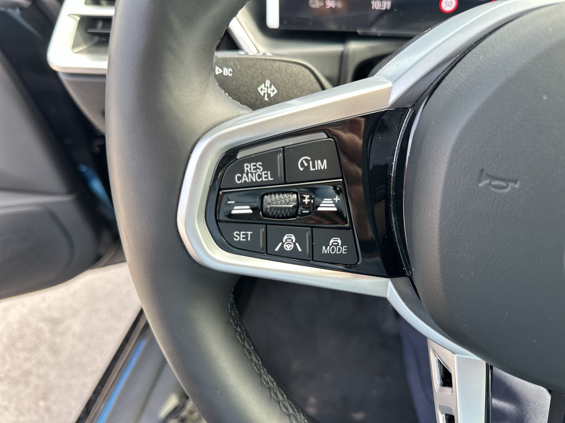 BMW i4 xDrive 40 M Sport Pro-image-14
