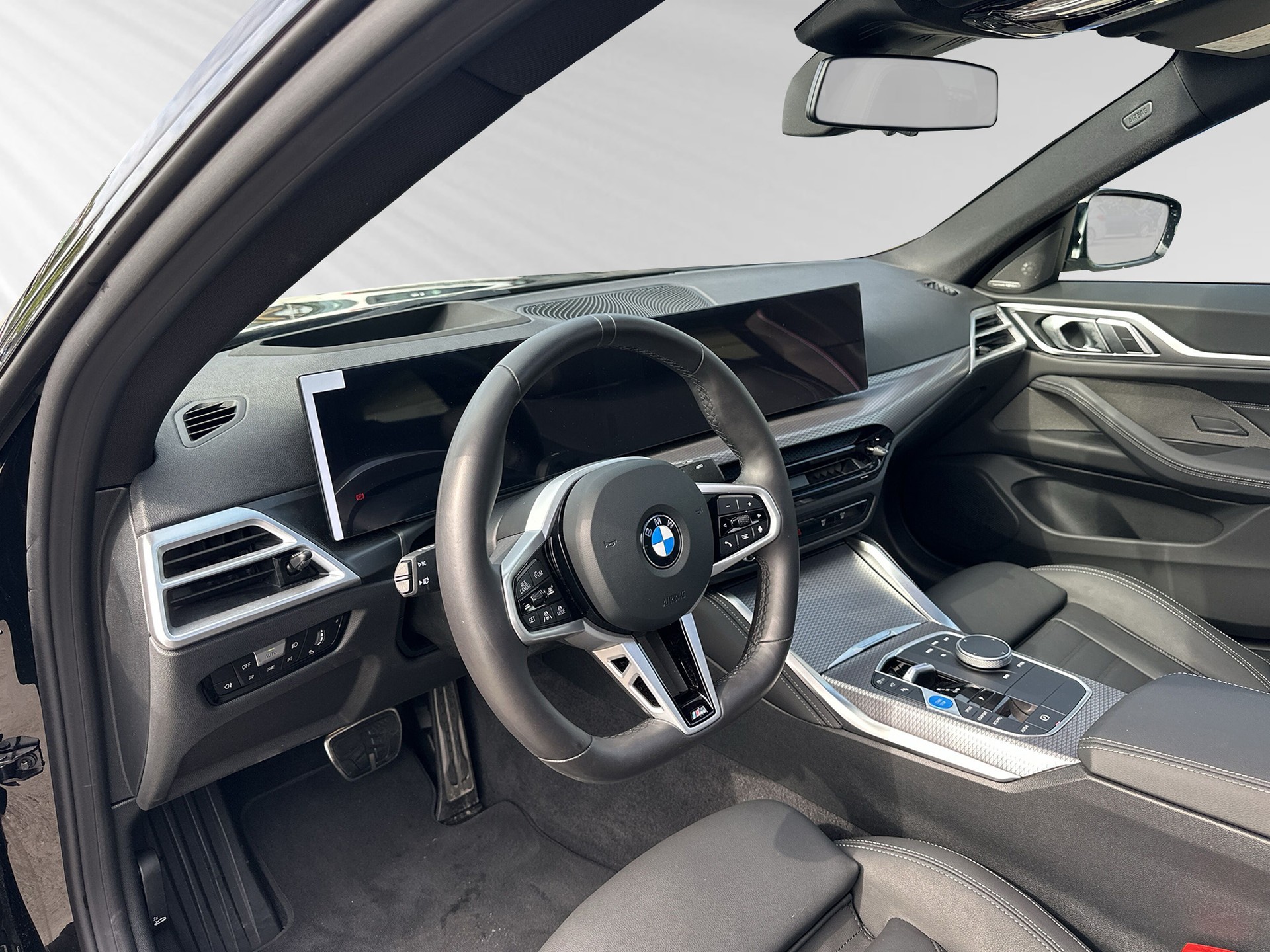 BMW i4 xDrive 40 M Sport Pro-image-3