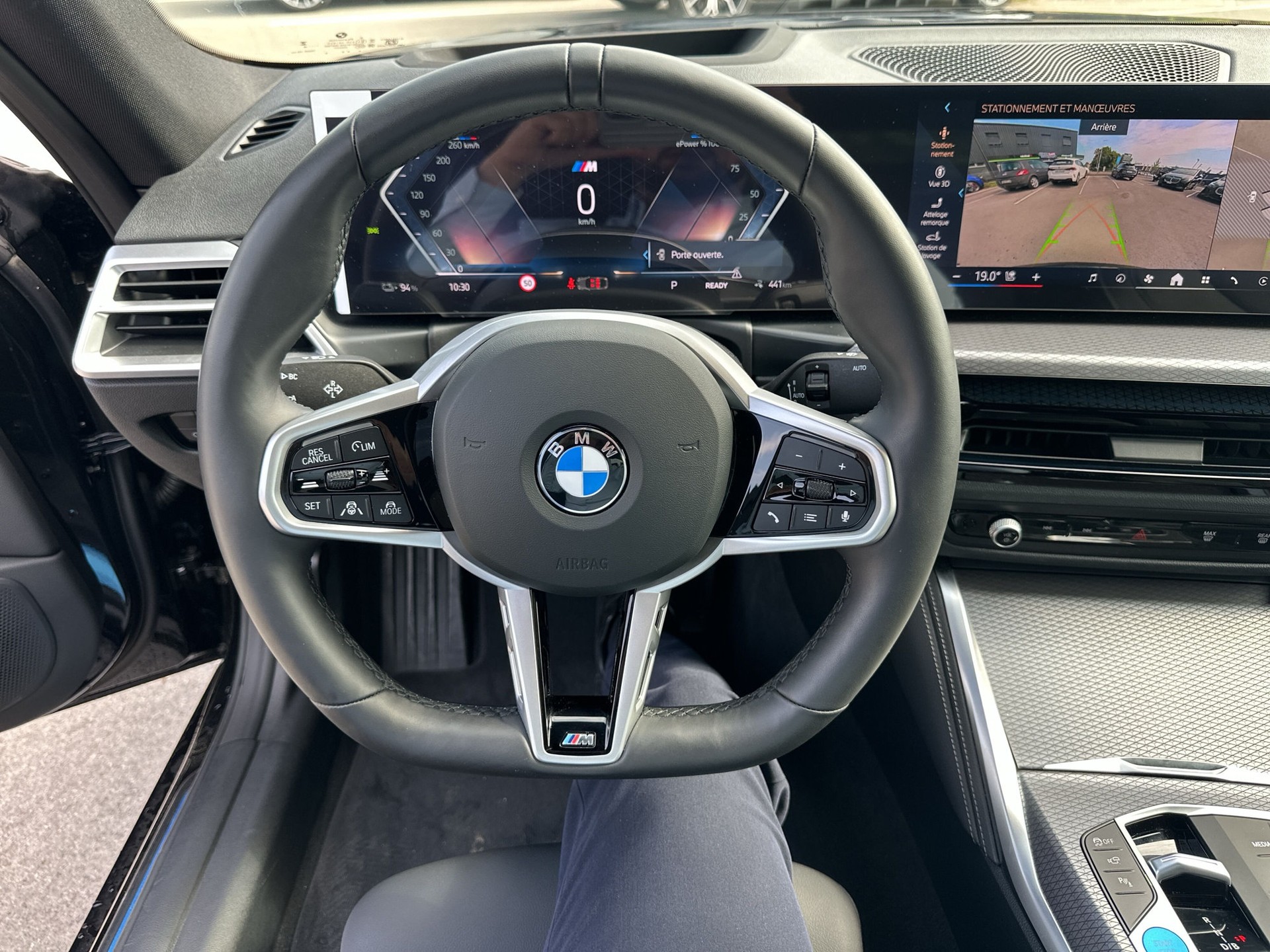 BMW i4 xDrive 40 M Sport Pro-image-11