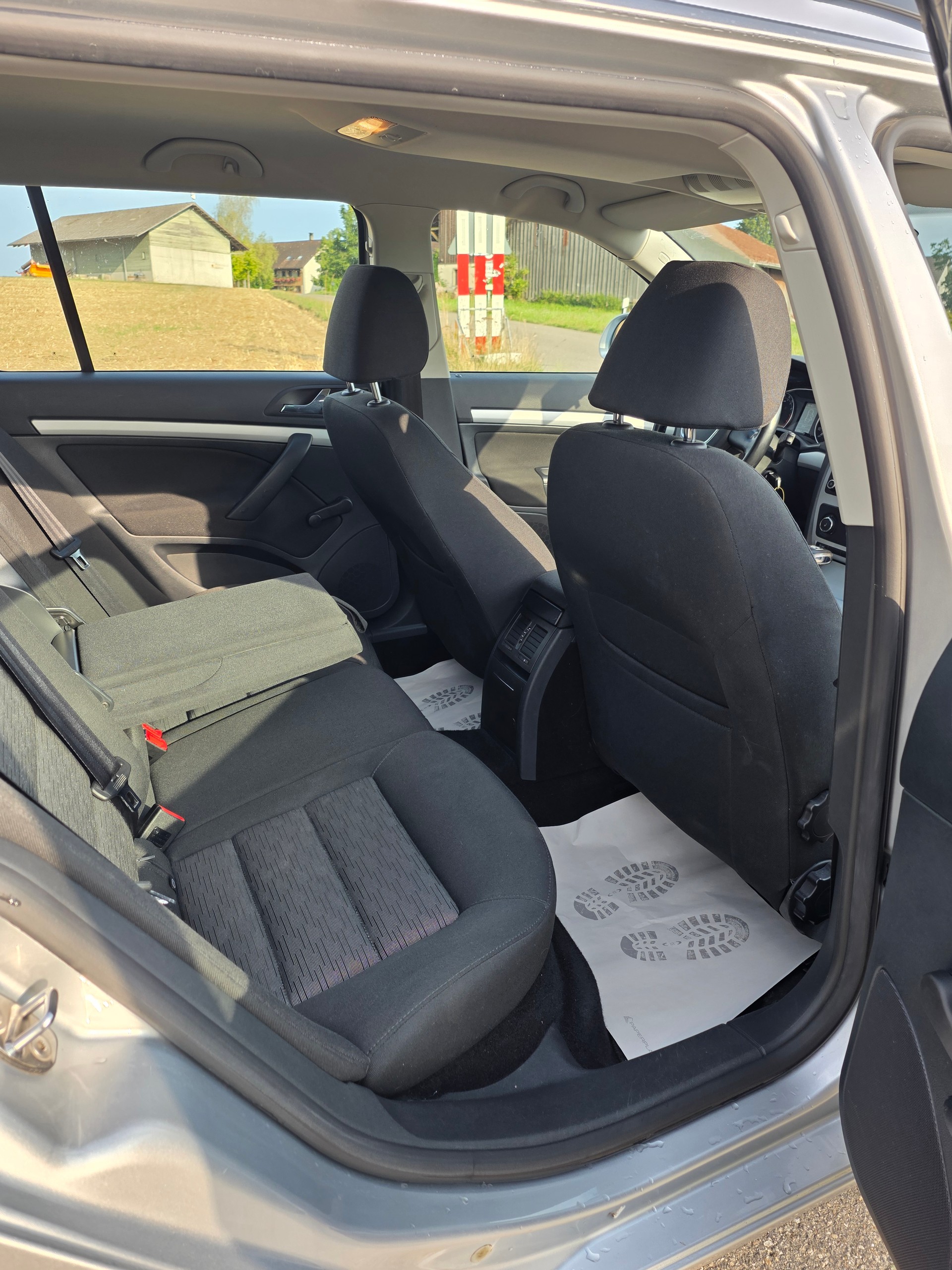 SKODA Octavia Combi 2.0 TDI Swiss Adventure 4x4 DSG-image-14