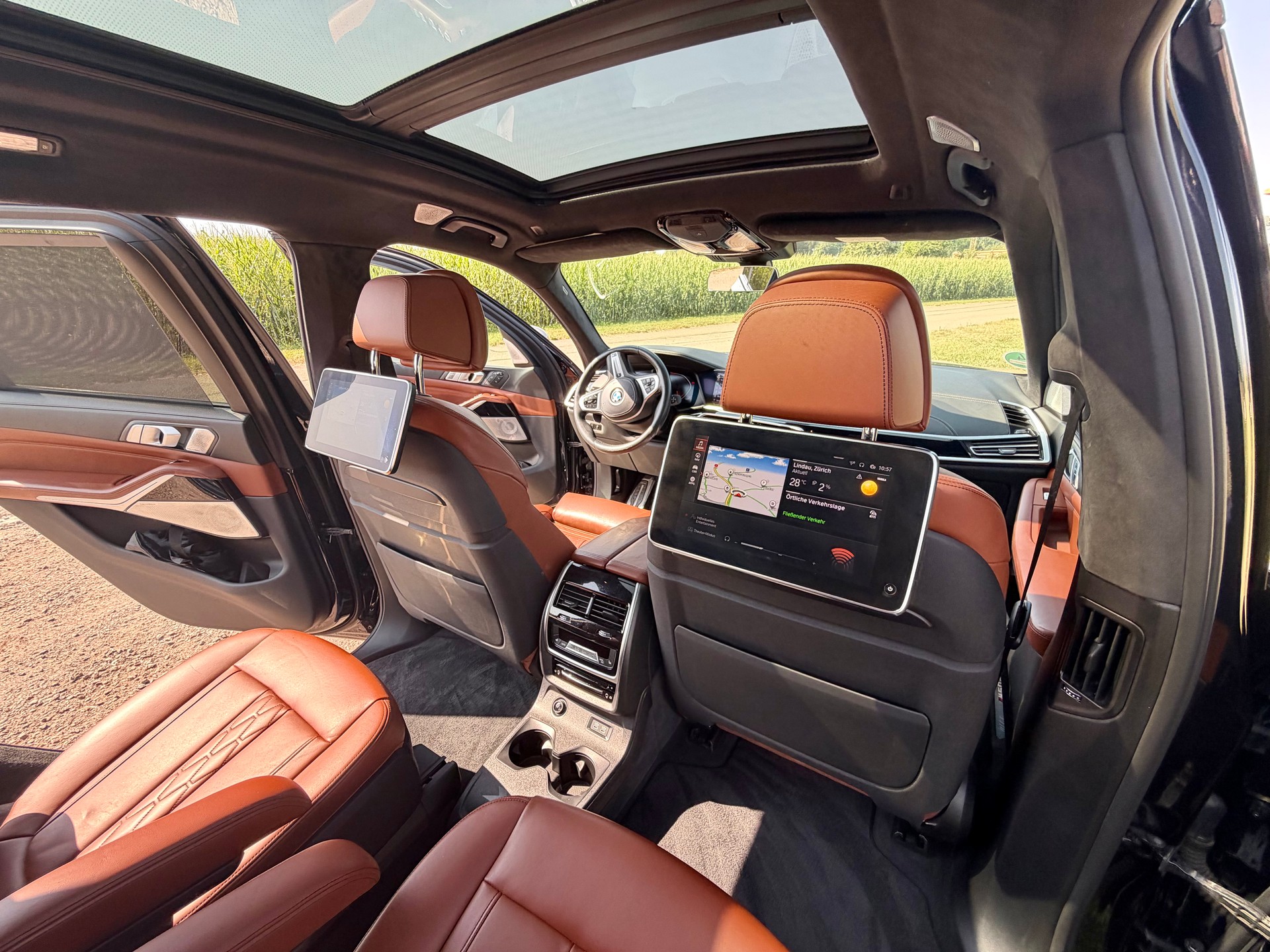 BMW X7 M50d-image-1