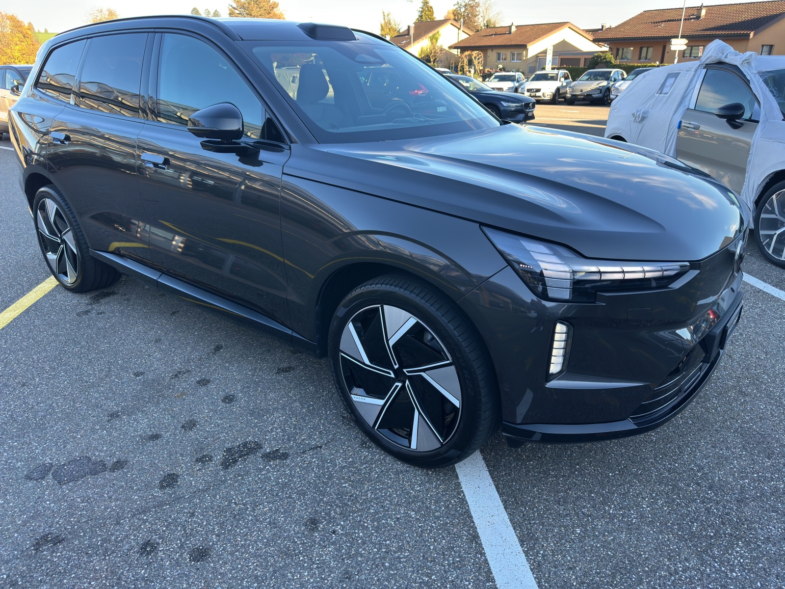 VOLVO EX90 Twin Performance Ultra AWD-image-9