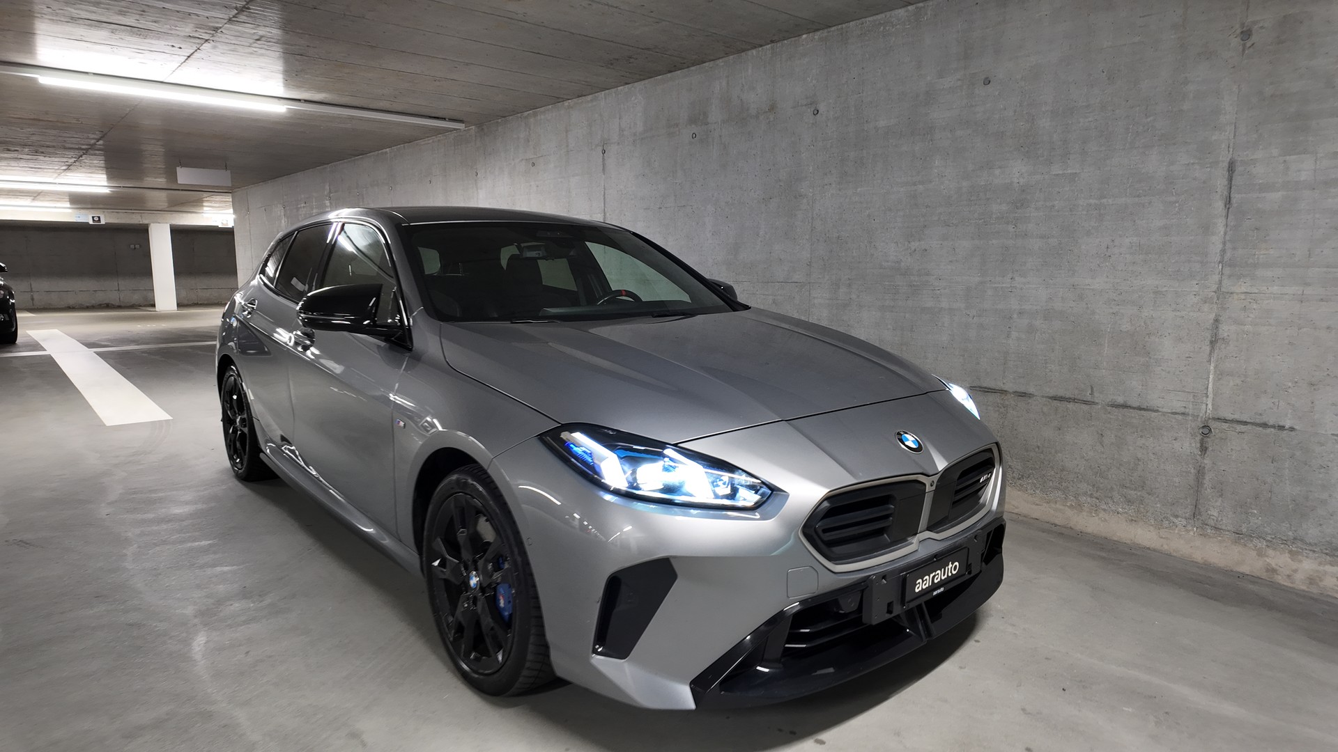 BMW M135 xDrive-image-5