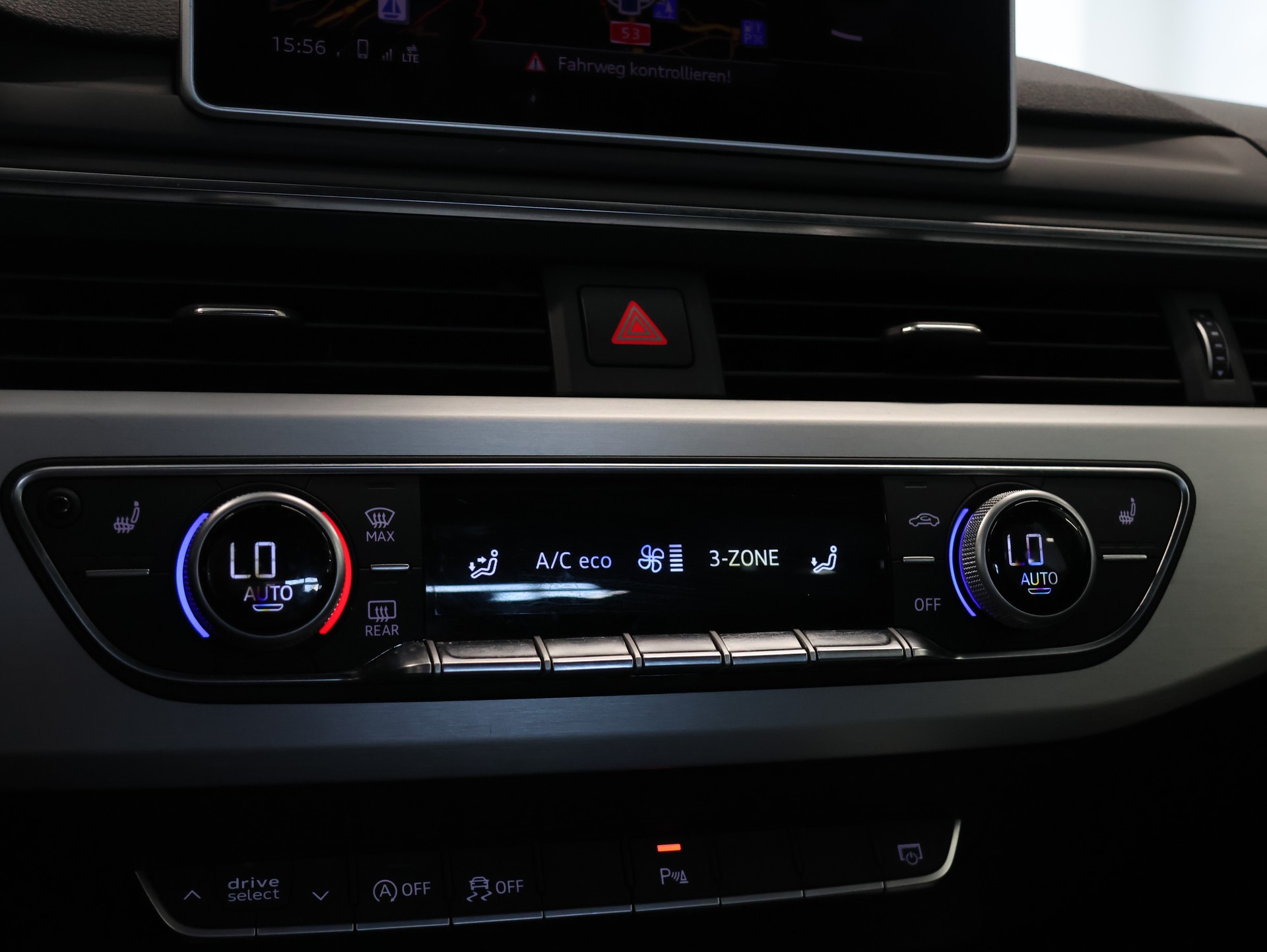 AUDI A4 Avant 2.0 TDI Sport quattro S-tronic *Sitzheizung* *Rückfahrkamera*-image-20