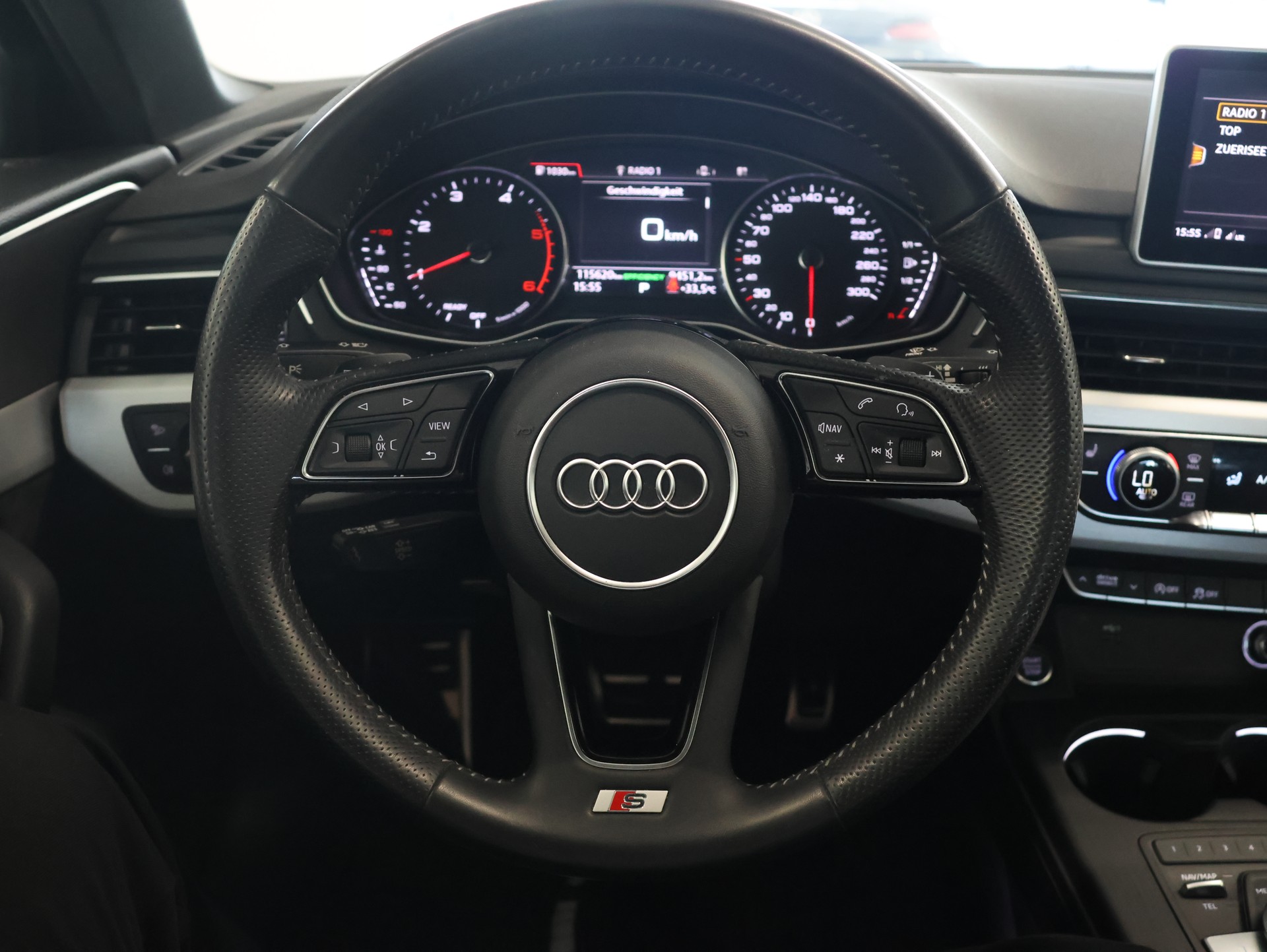 AUDI A4 Avant 2.0 TDI Sport quattro S-tronic *Sitzheizung* *Rückfahrkamera*-image-16