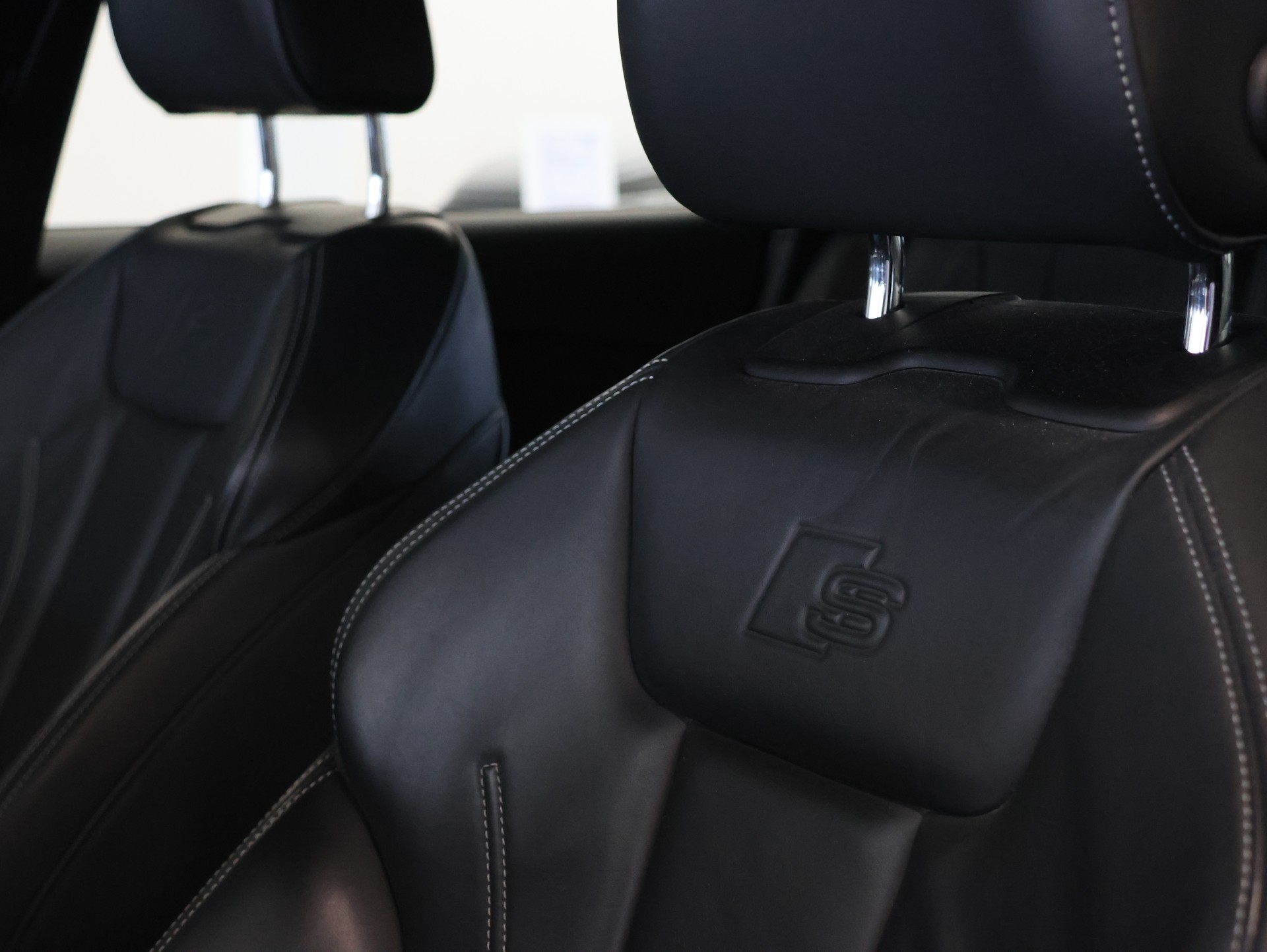 AUDI A4 Avant 2.0 TDI Sport quattro S-tronic *Sitzheizung* *Rückfahrkamera*-image-14