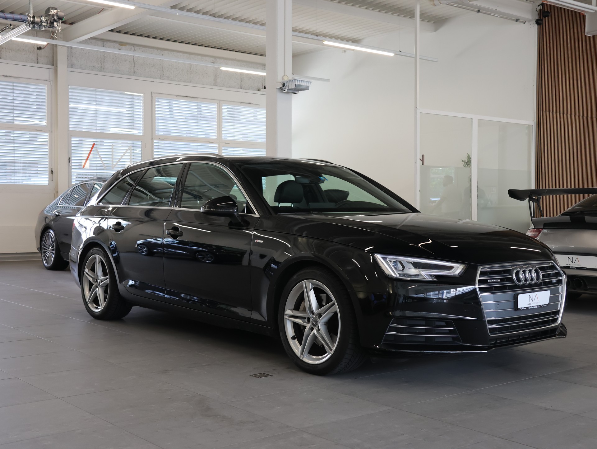 AUDI A4 Avant 2.0 TDI Sport quattro S-tronic *Sitzheizung* *Rückfahrkamera*-image-1