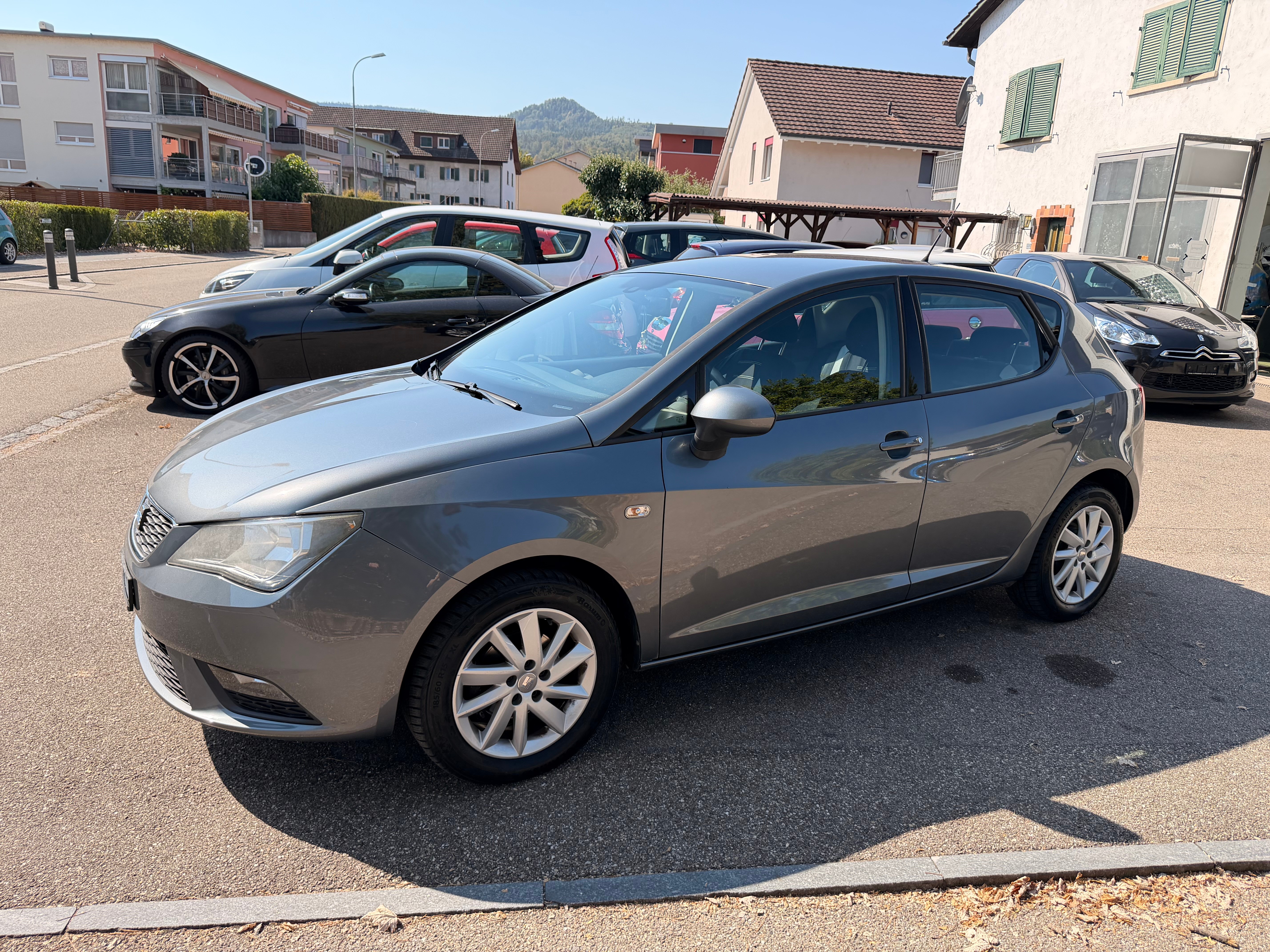 Car photo