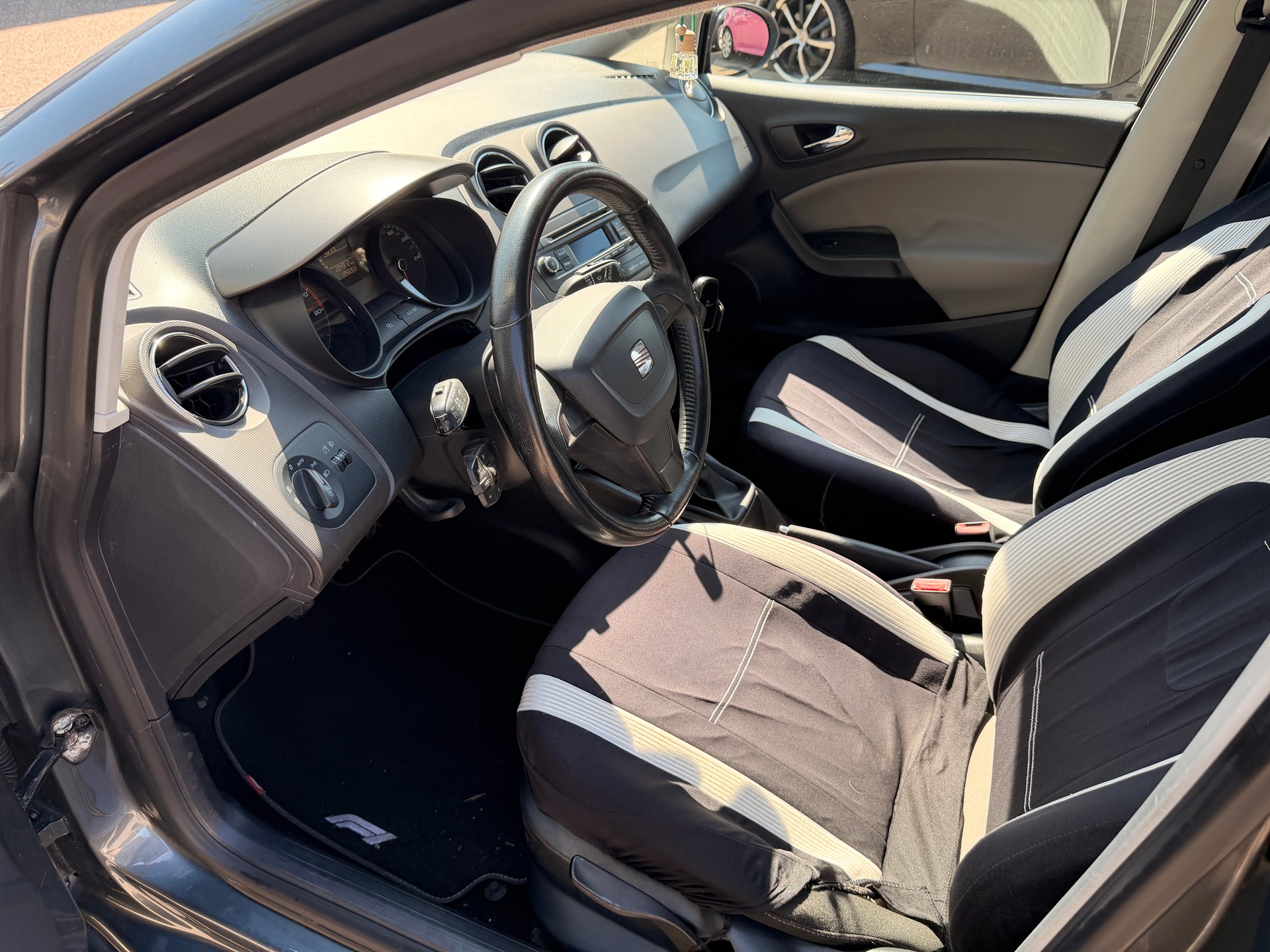 SEAT Ibiza 1.2 TSI Style-image-7
