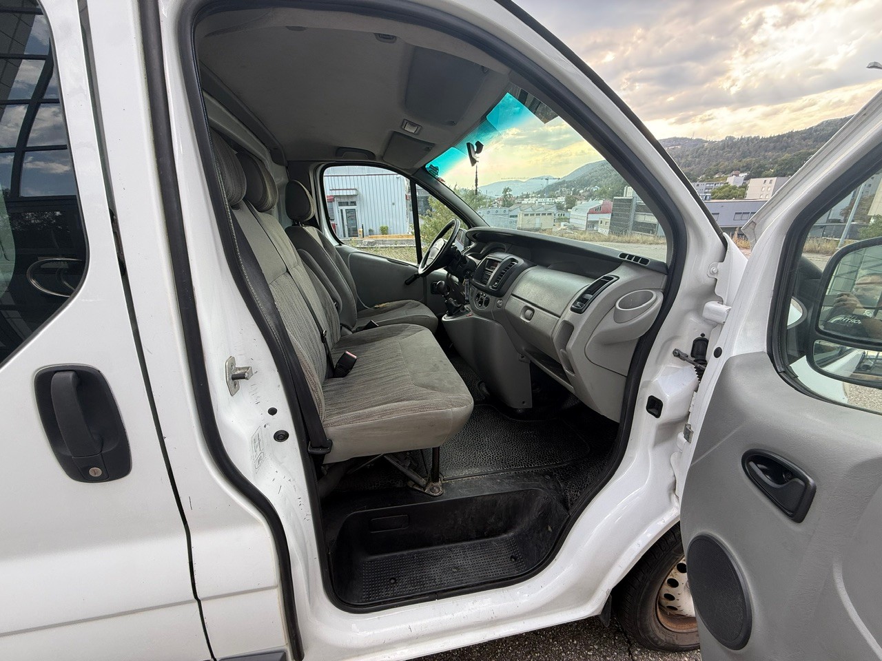 NISSAN Primastar 2.0dCi 115 Pro 2.9t-image-8