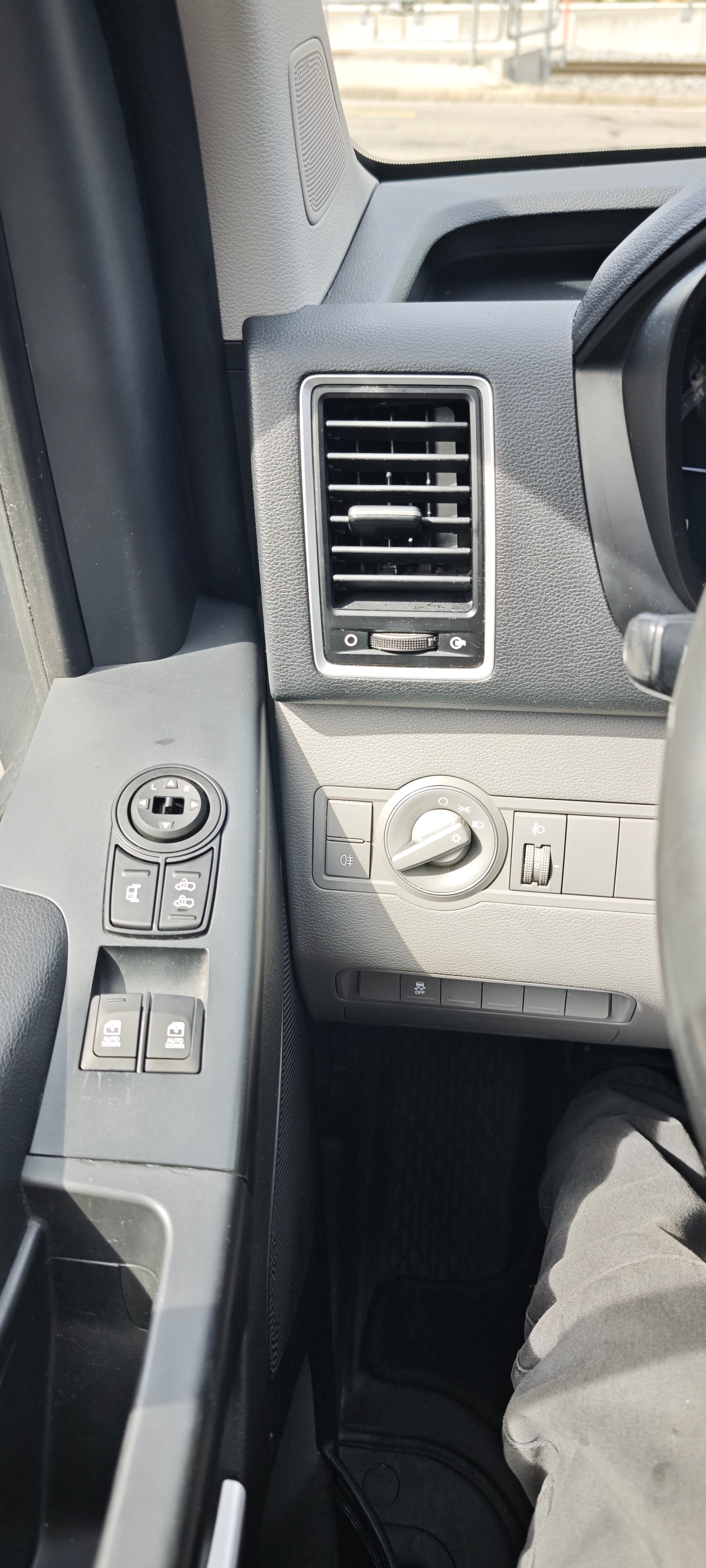 HYUNDAI H350 2.5 CRDi Amplia L2-image-14