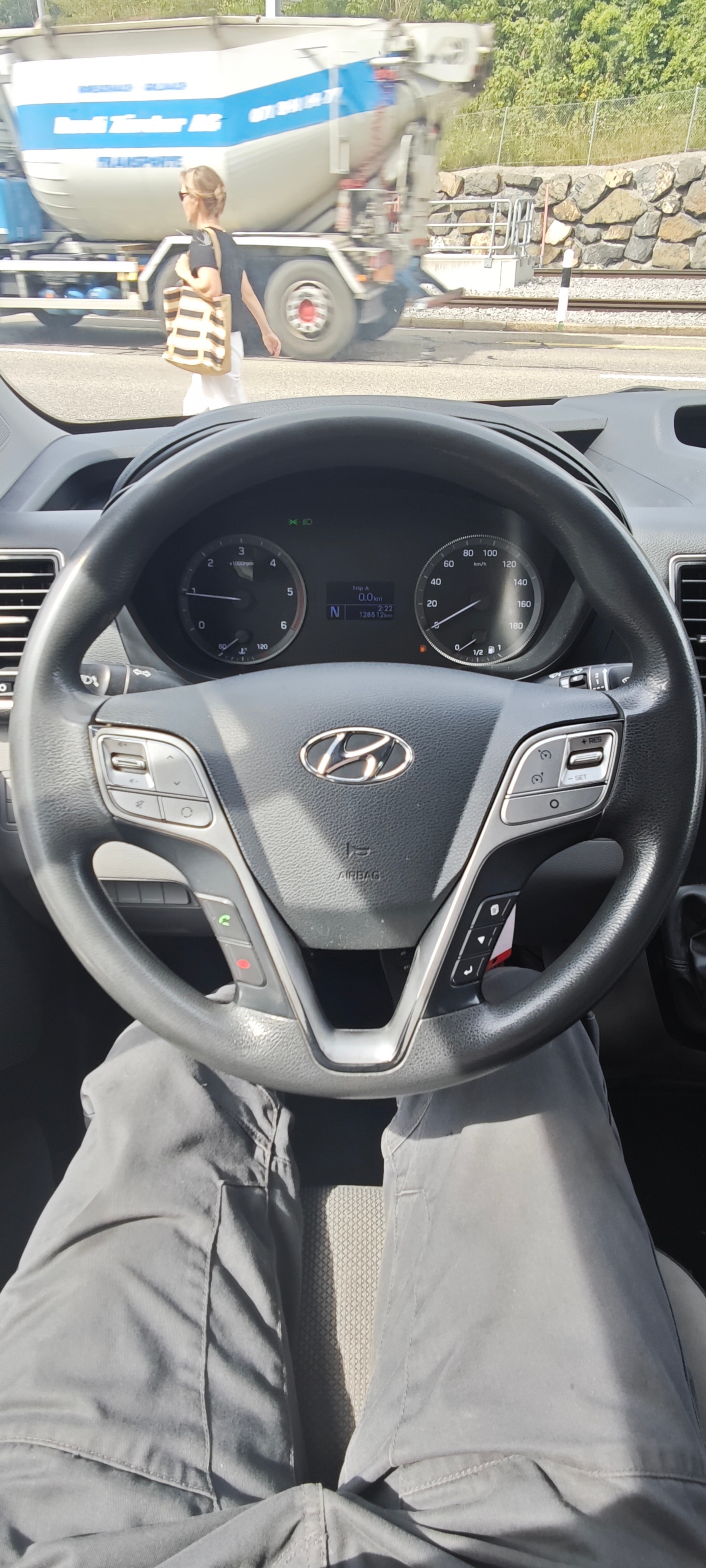 HYUNDAI H350 2.5 CRDi Amplia L2-image-13
