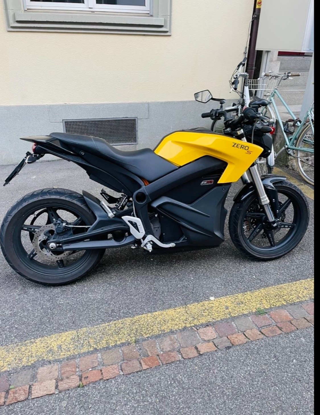 ZERO ZF