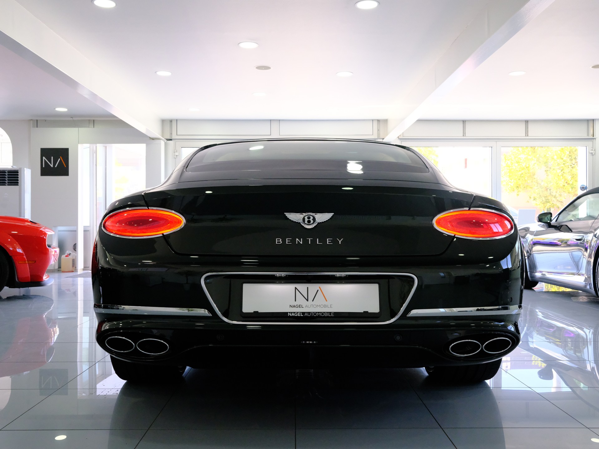 BENTLEY Continental GT 4.0 V8 Mulliner-image-5