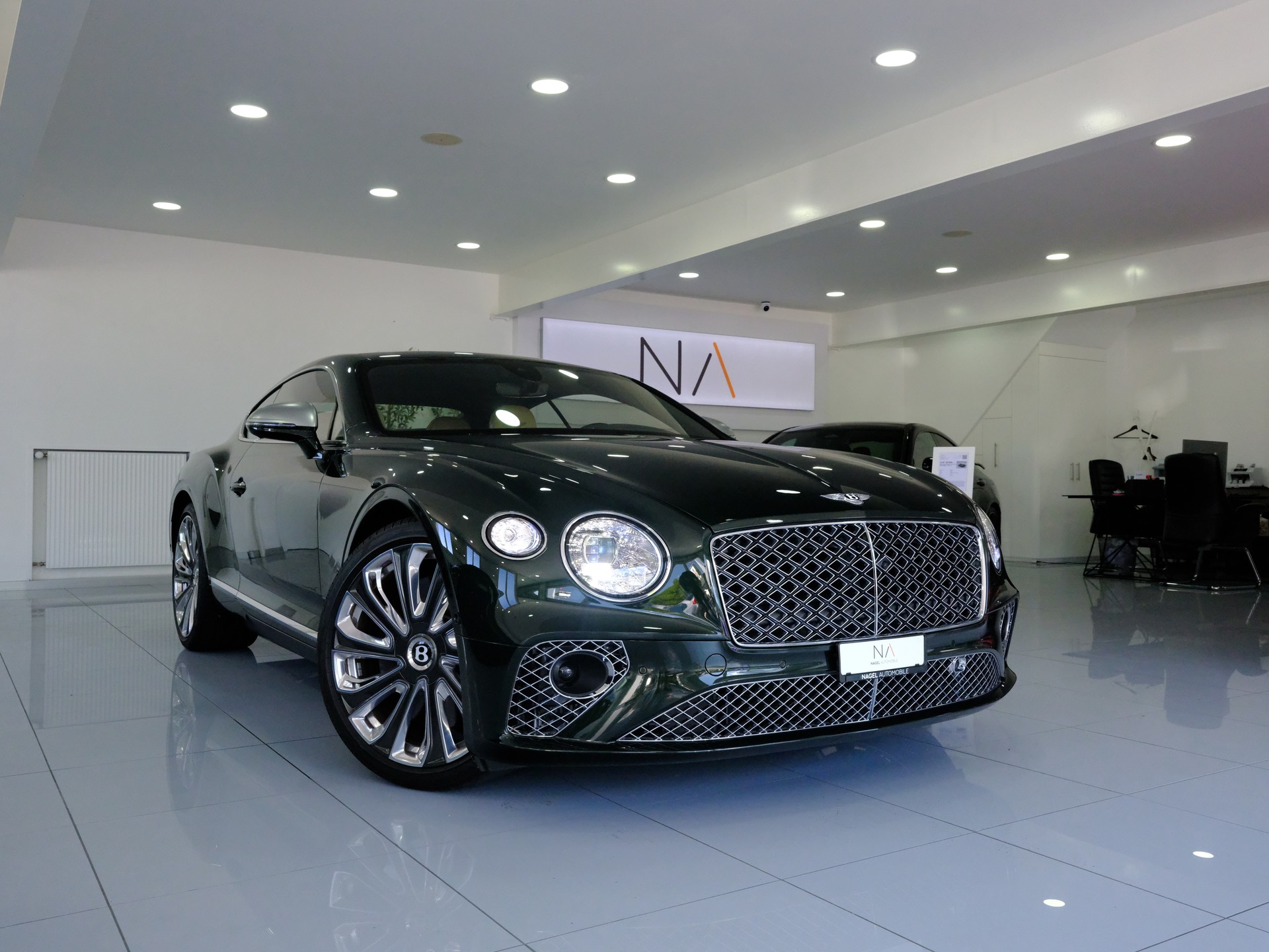 BENTLEY Continental GT 4.0 V8 Mulliner-image-0