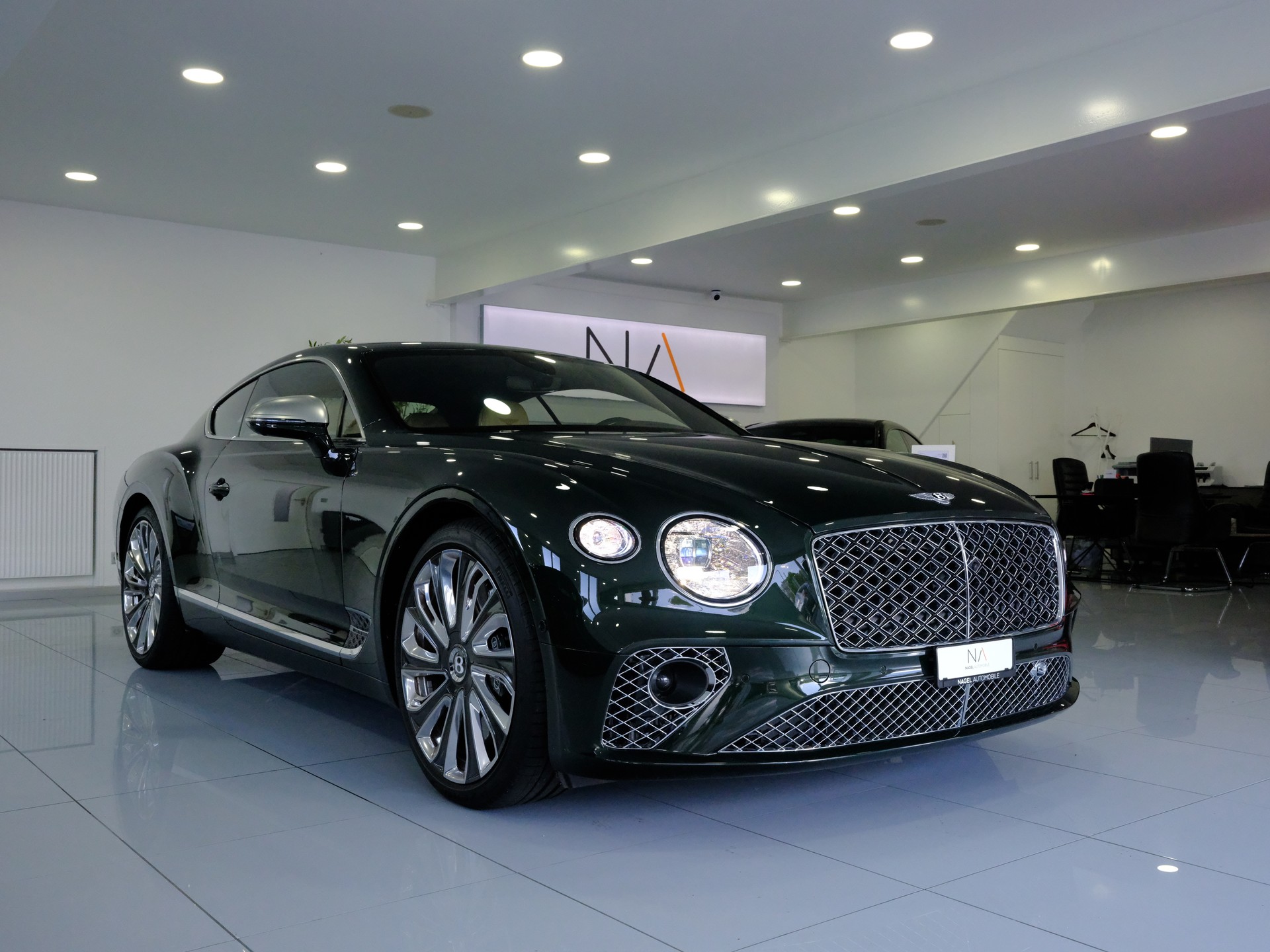 BENTLEY Continental GT 4.0 V8 Mulliner-image-1