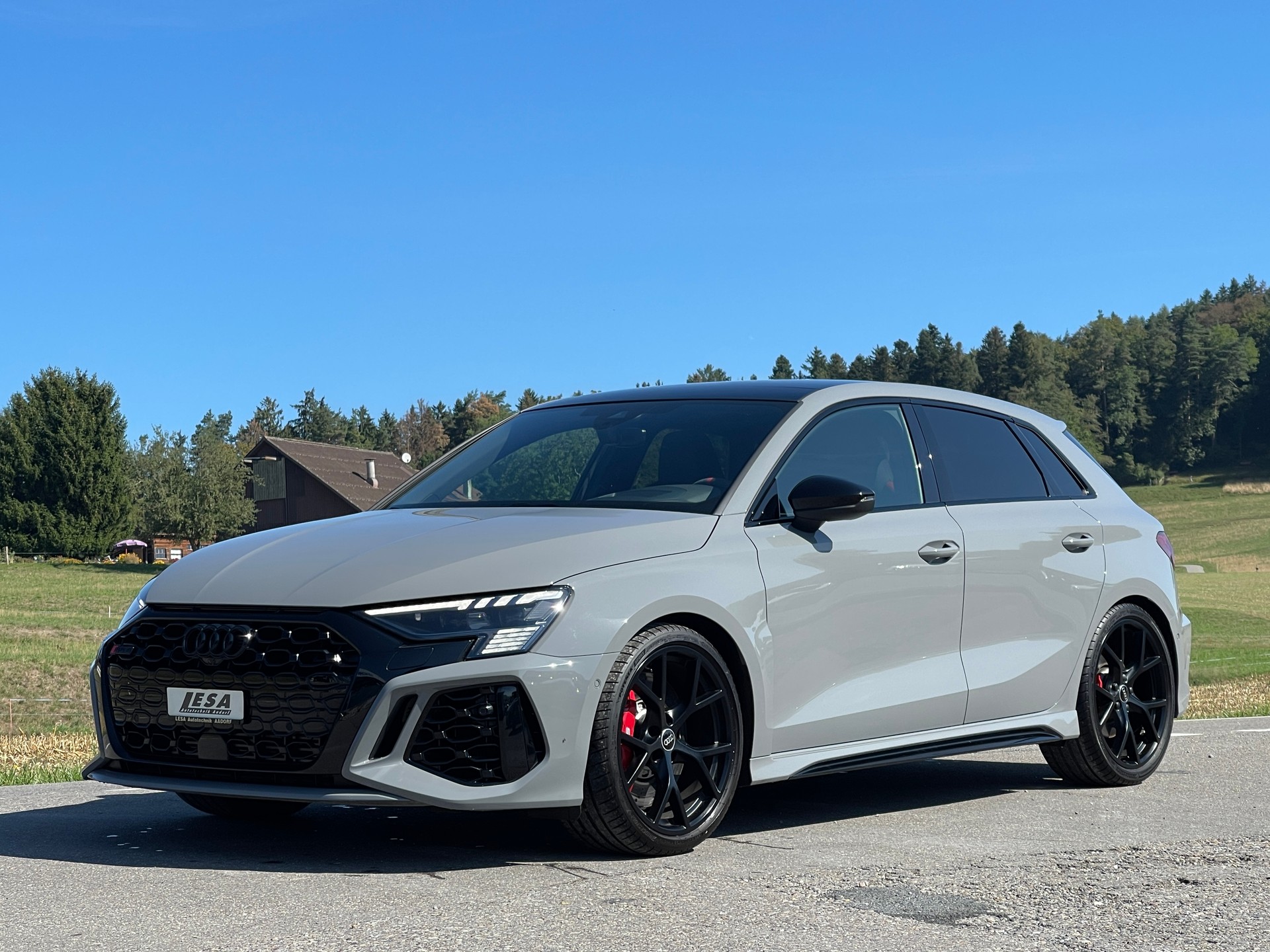 AUDI RS3 Sportback 2.5 TSI quattro S-tronic-image-0