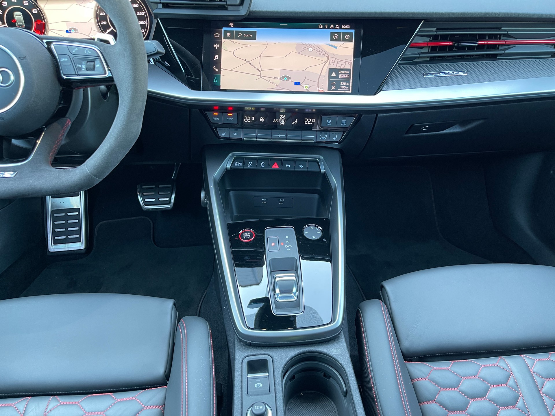 AUDI RS3 Sportback 2.5 TSI quattro S-tronic-image-14