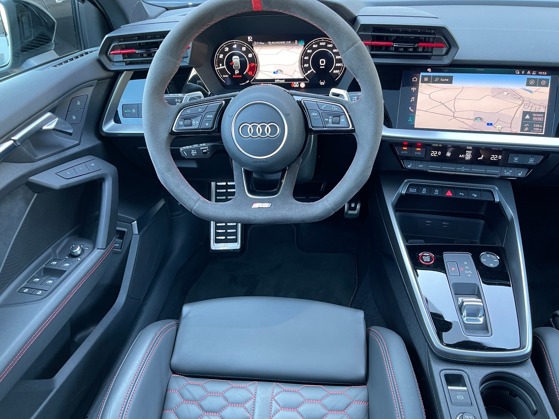 AUDI RS3 Sportback 2.5 TSI quattro S-tronic-image-13