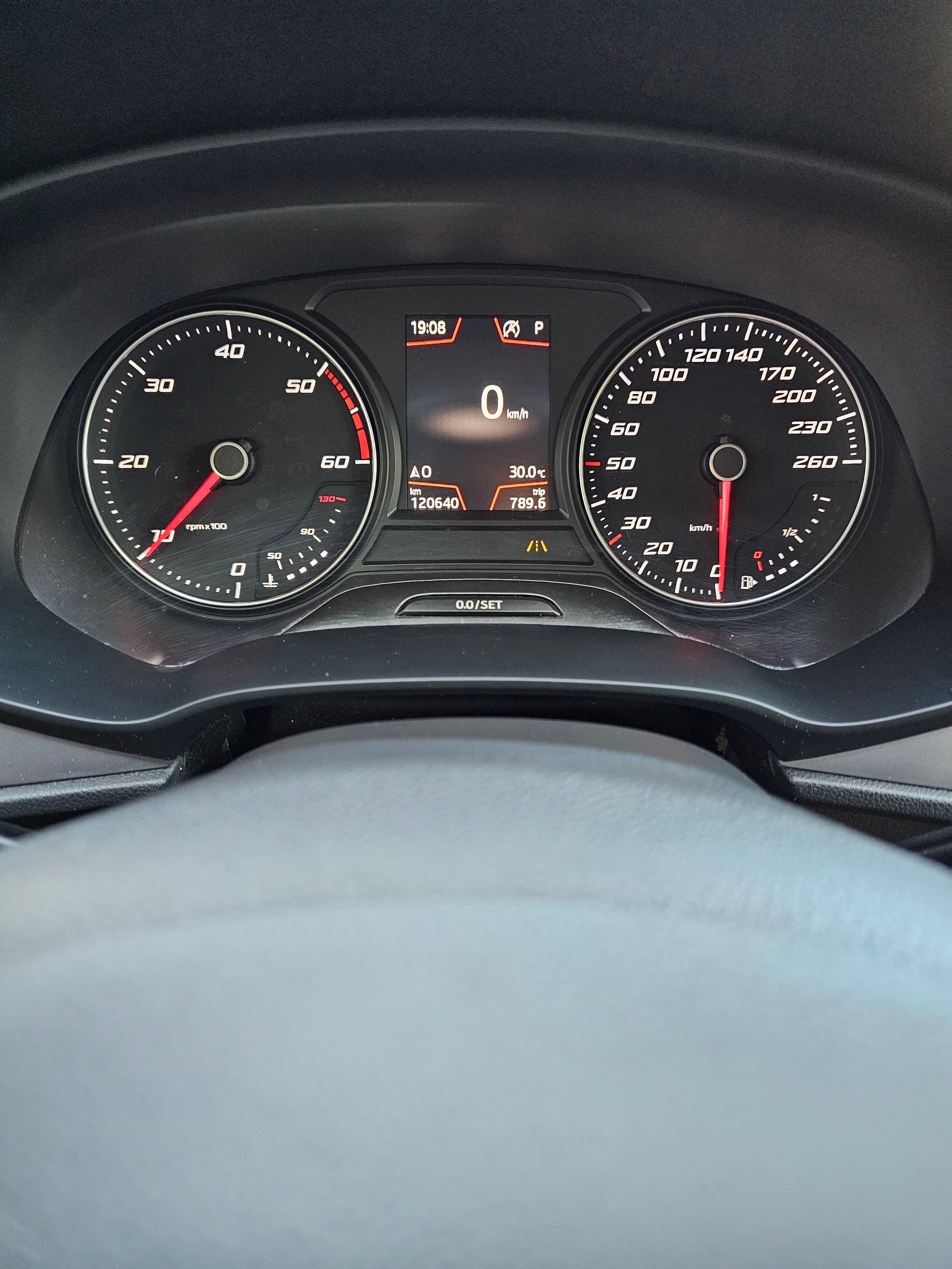SEAT Leon ST 1.6 TDI CR Style DSG-image-12