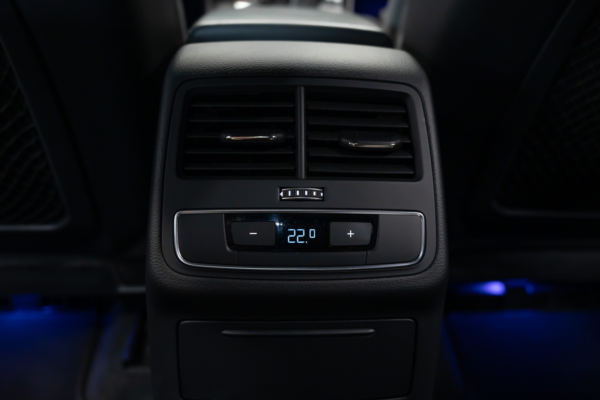 AUDI S5 Sportback 3.0 TFSI quattro tiptronic / CH Fahrzeug / Carbon Package / Head Up / Pano Dach / 8 Fach-image-13