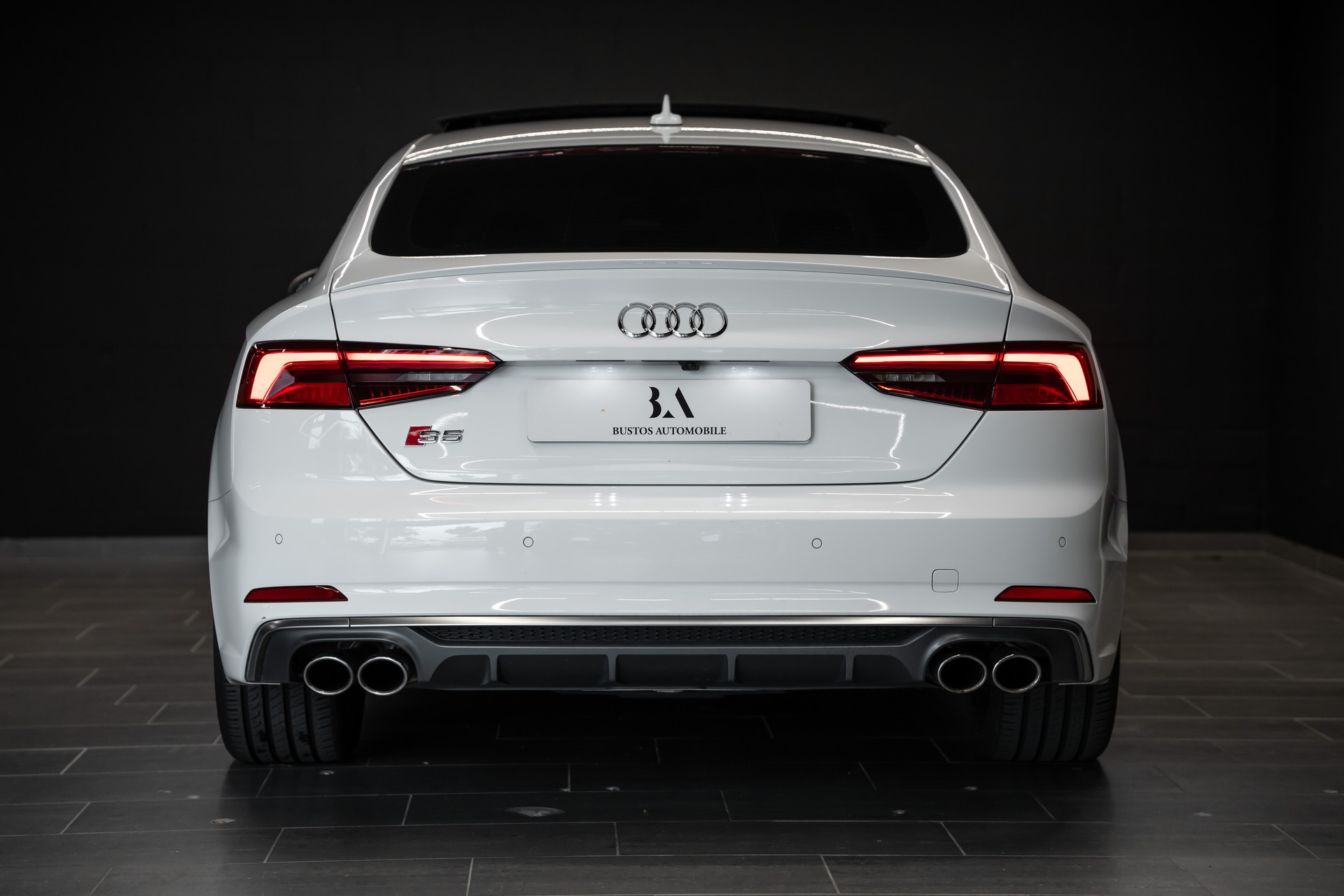 AUDI S5 Sportback 3.0 TFSI quattro tiptronic / CH Fahrzeug / Carbon Package / Head Up / Pano Dach / 8 Fach-image-6