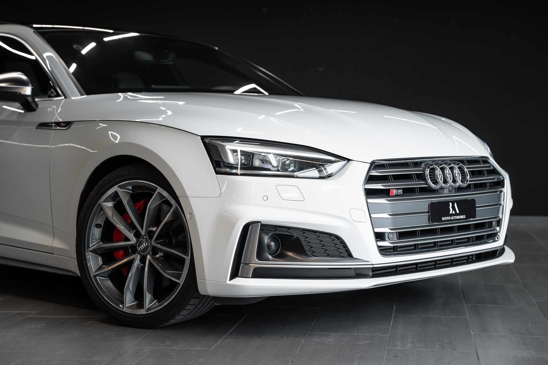 AUDI S5 Sportback 3.0 TFSI quattro tiptronic / CH Fahrzeug / Carbon Package / Head Up / Pano Dach / 8 Fach-image-1