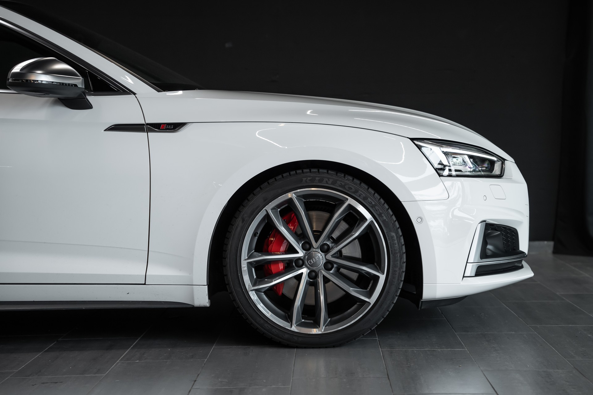 AUDI S5 Sportback 3.0 TFSI quattro tiptronic / CH Fahrzeug / Carbon Package / Head Up / Pano Dach / 8 Fach-image-3