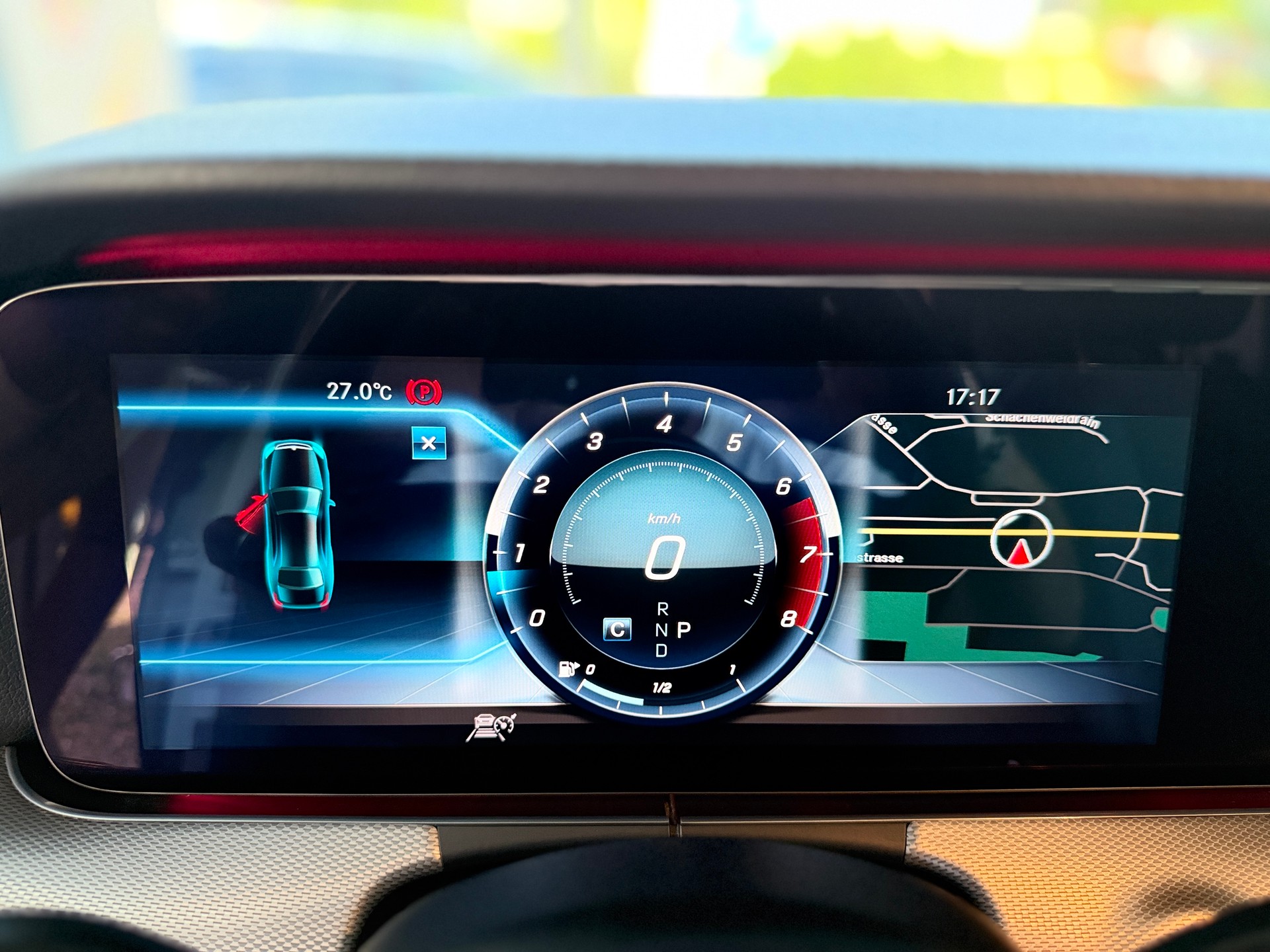 MERCEDES-BENZ E 200 Exclusive 9G-Tronic-image-13