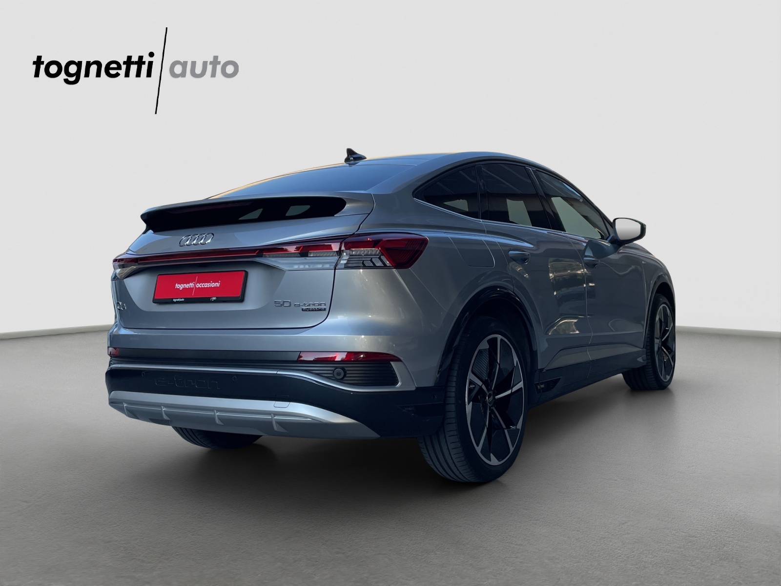 AUDI Q4 Sportback e-tron 50 quattro-showroom-element-3