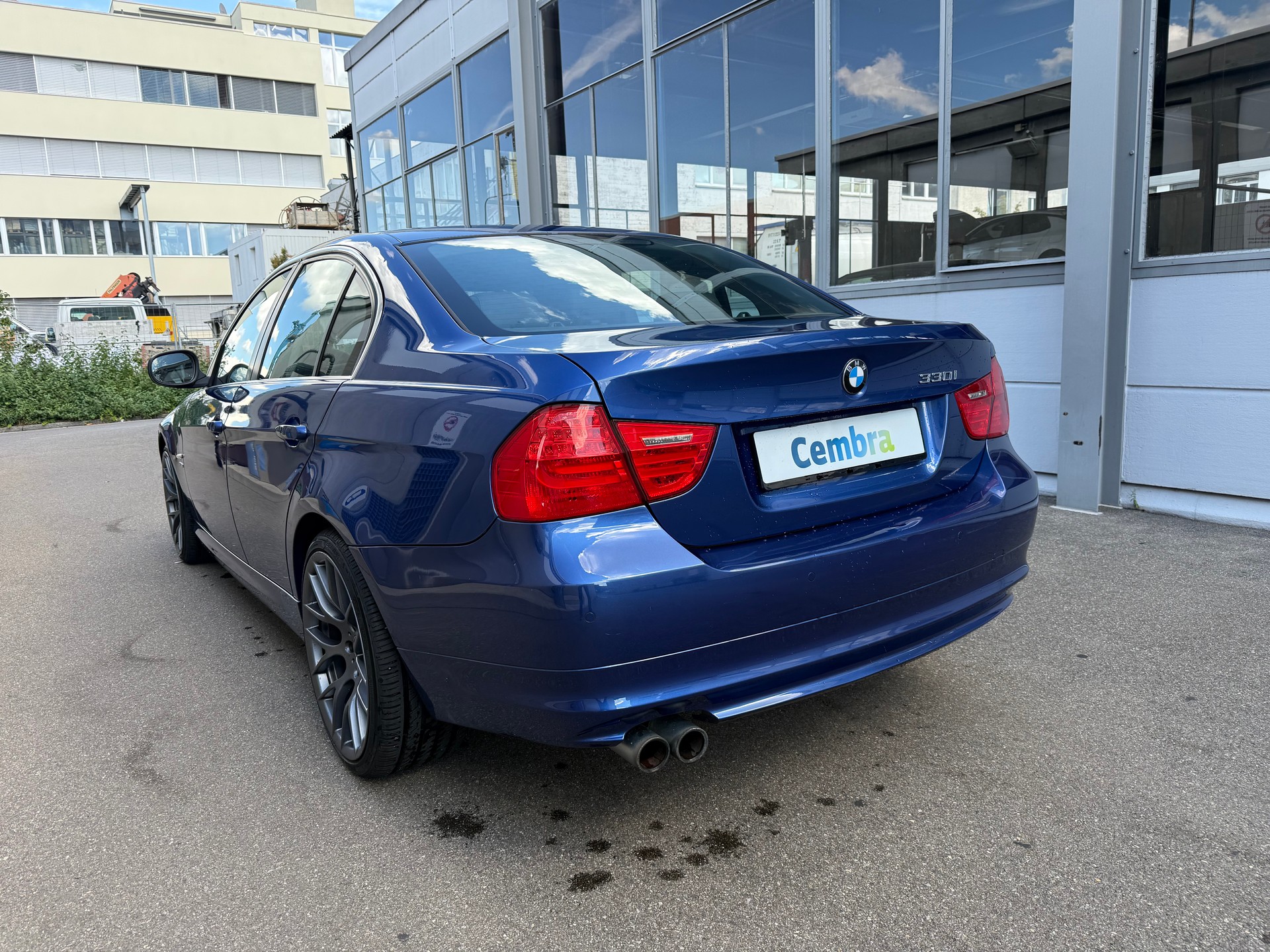 BMW 330i x-Drive *Schaltgetriebe *CarPlay *Frisch ab MFK *Leder-Ausstattung *Sitzheizung *Klimaautomatik *Tempomat-image-5