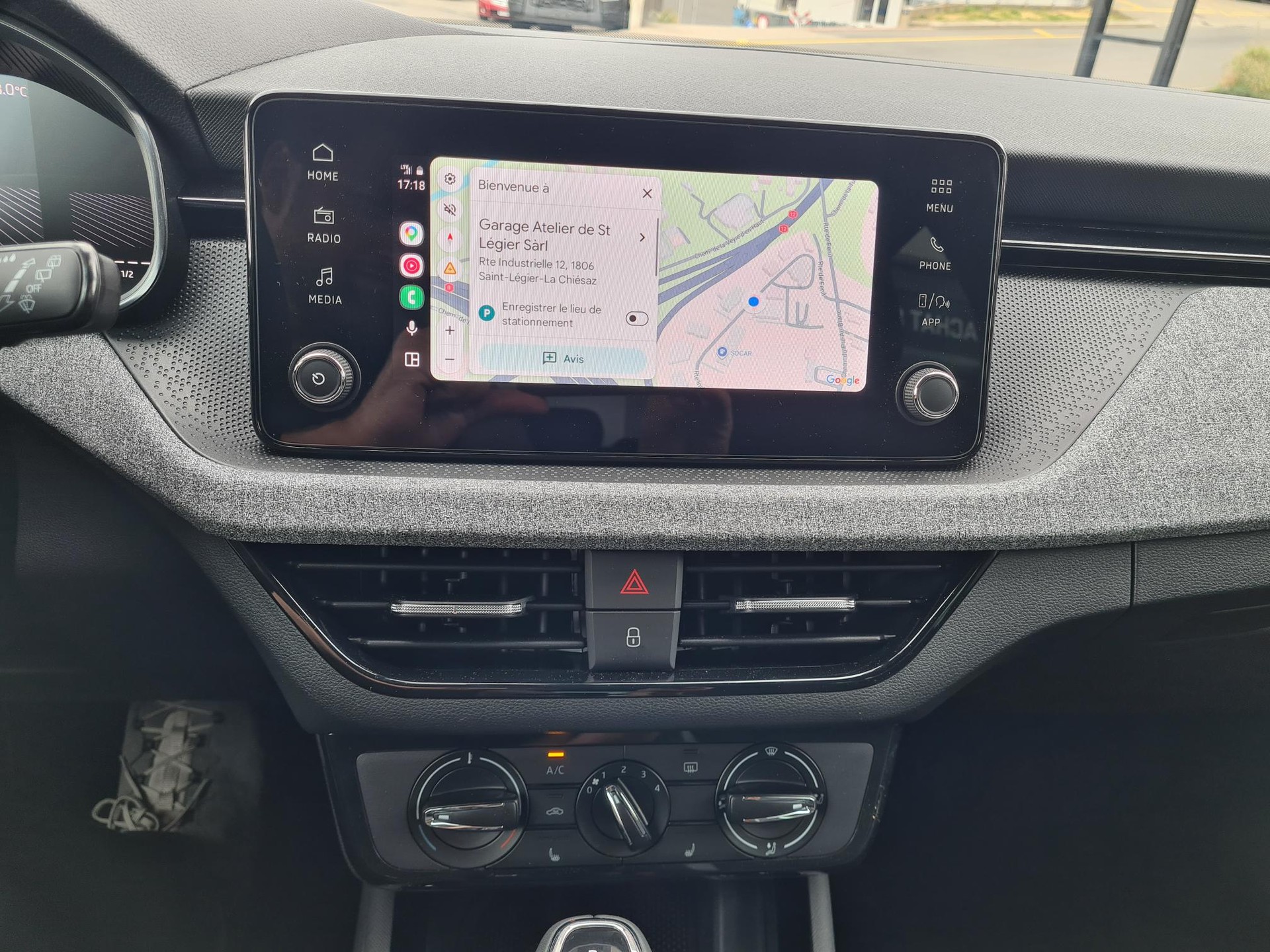 SKODA Kamiq 1.0 TSI Selection Black Edition DSG-image-9