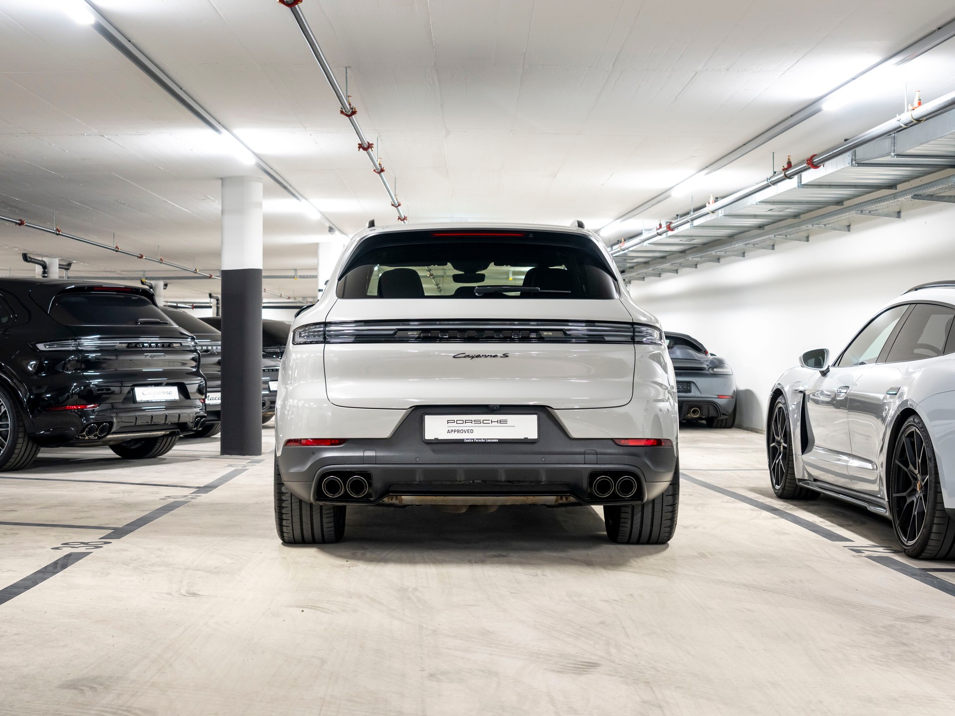 PORSCHE Cayenne S Tiptronic-image-4