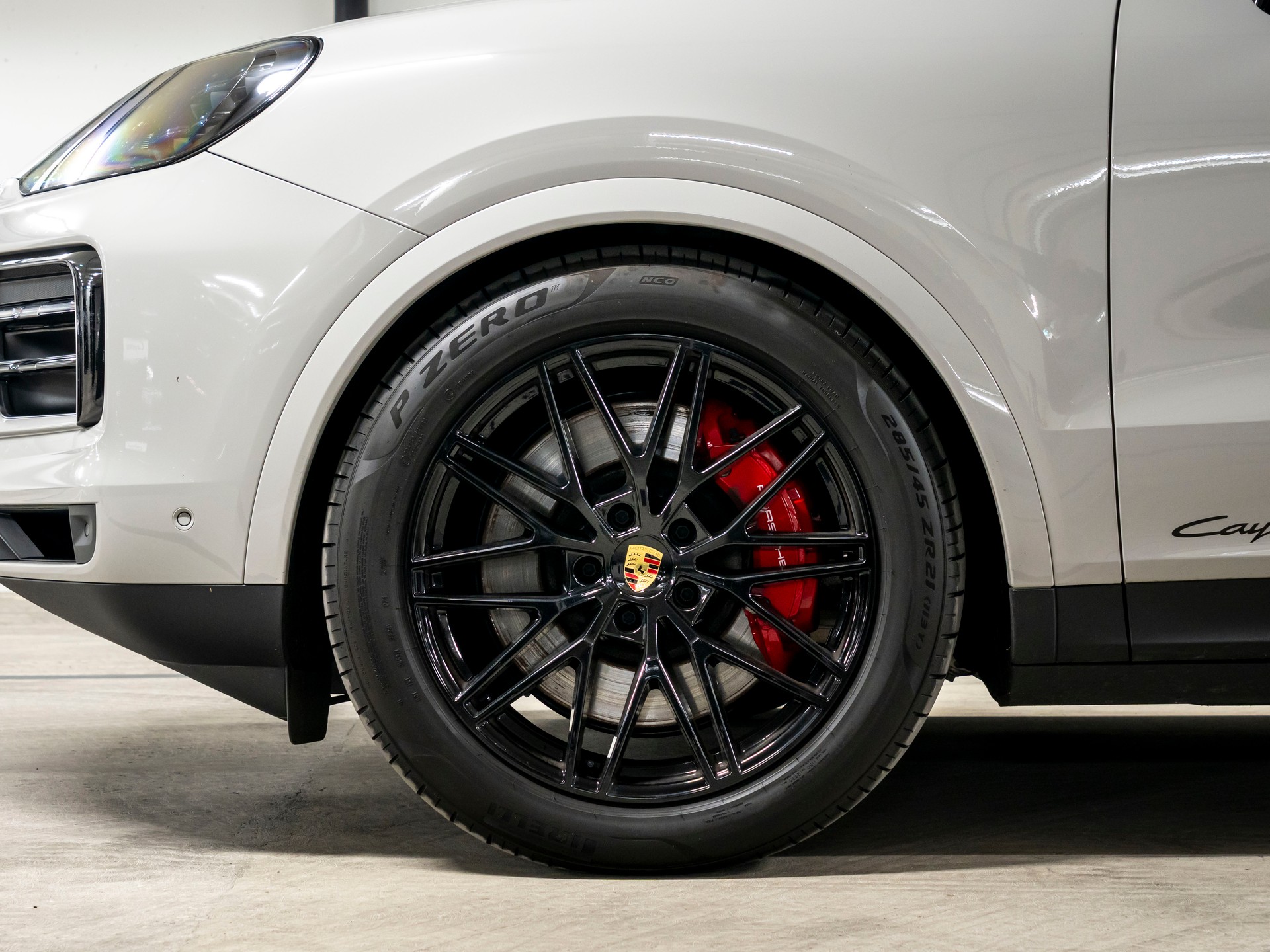 PORSCHE Cayenne S Tiptronic-image-9