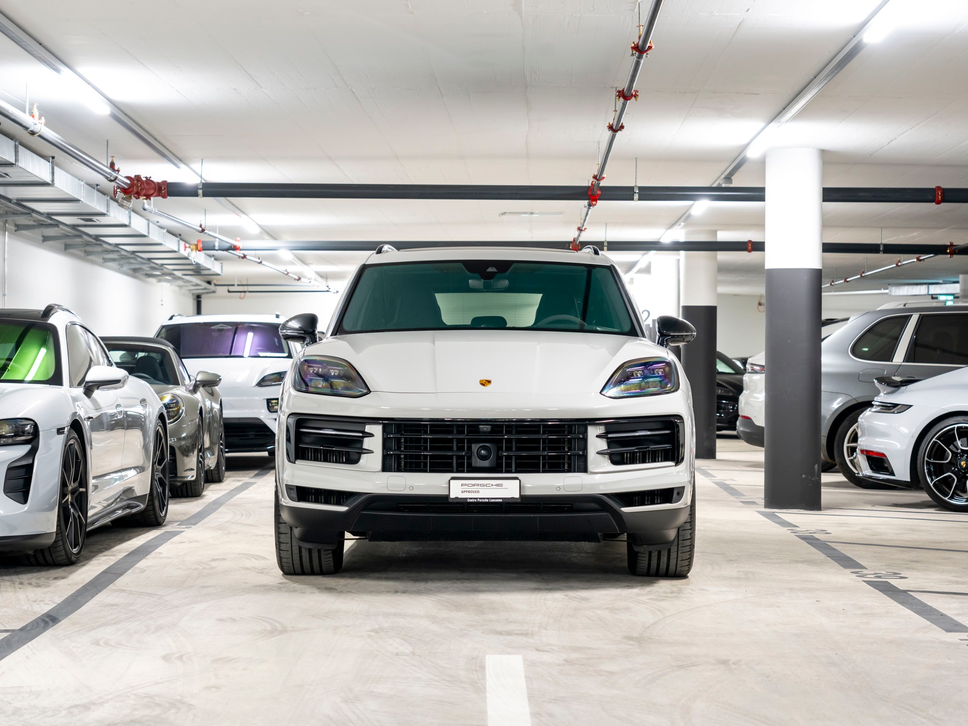 PORSCHE Cayenne S Tiptronic-showroom-element-3